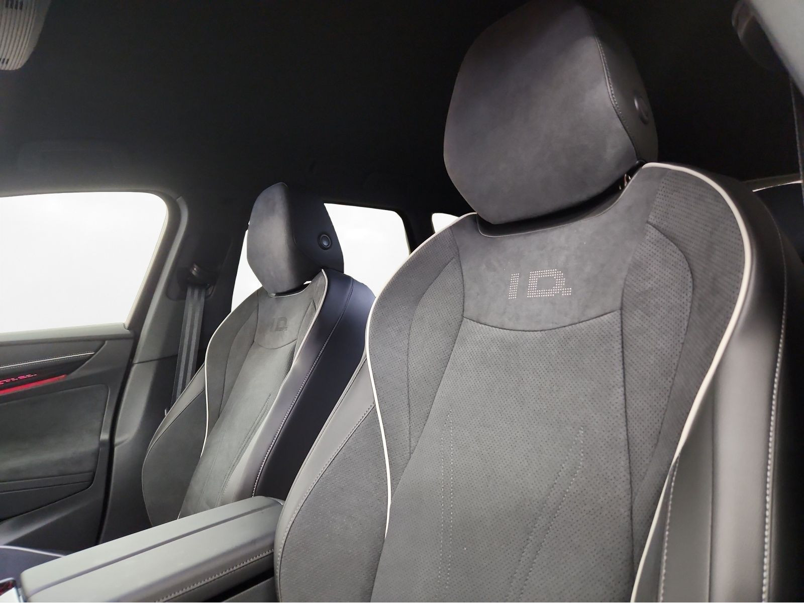Volkswagen - ID.7_17