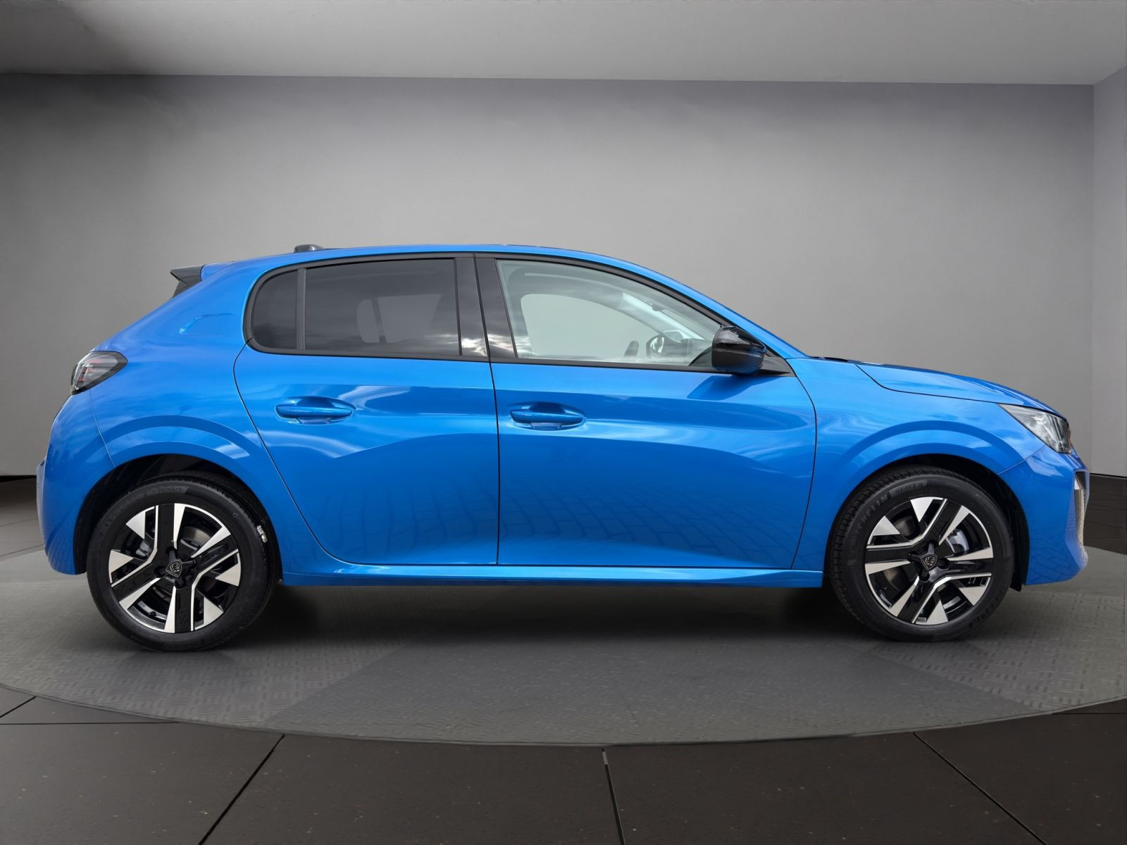 Peugeot - 208_6