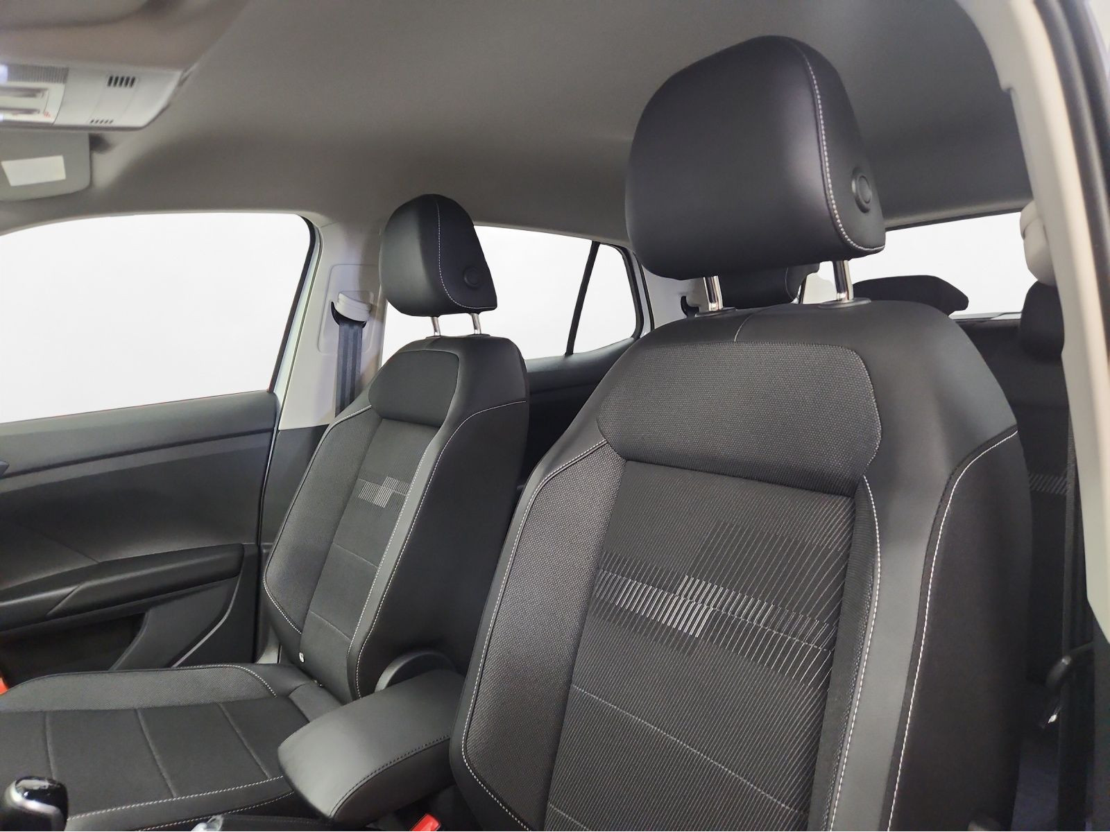 Volkswagen - T-Cross_9