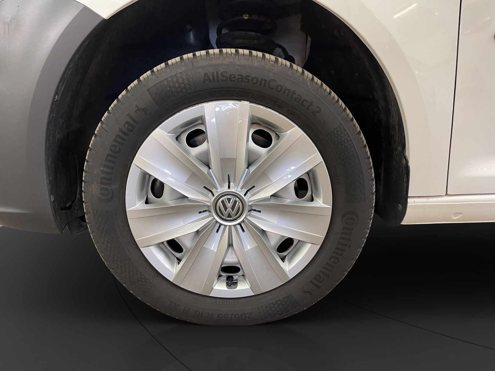 Volkswagen - Caddy Maxi_11