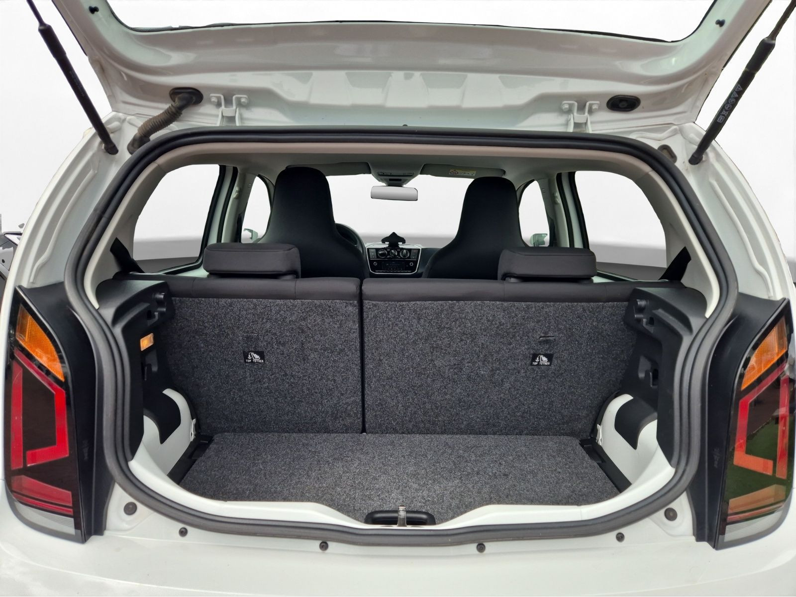 Volkswagen - up!_10