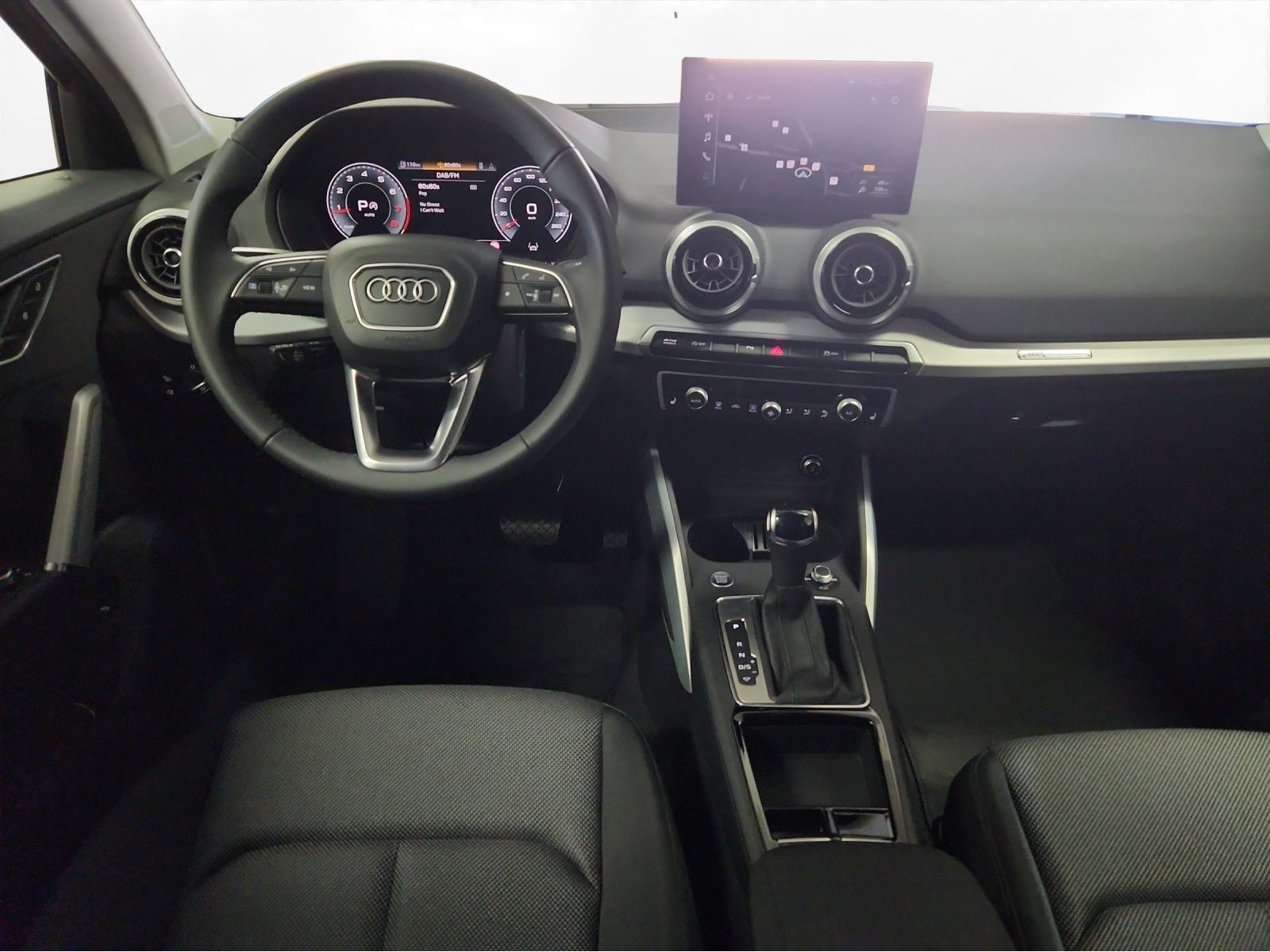 Audi - Q2_18