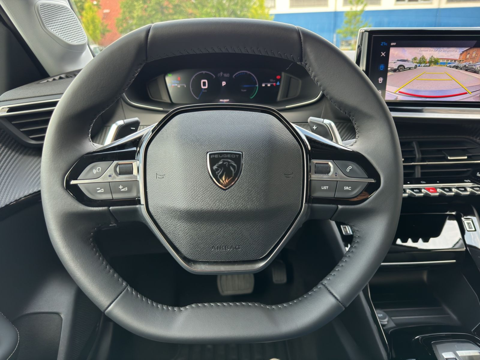 Peugeot - 208_17