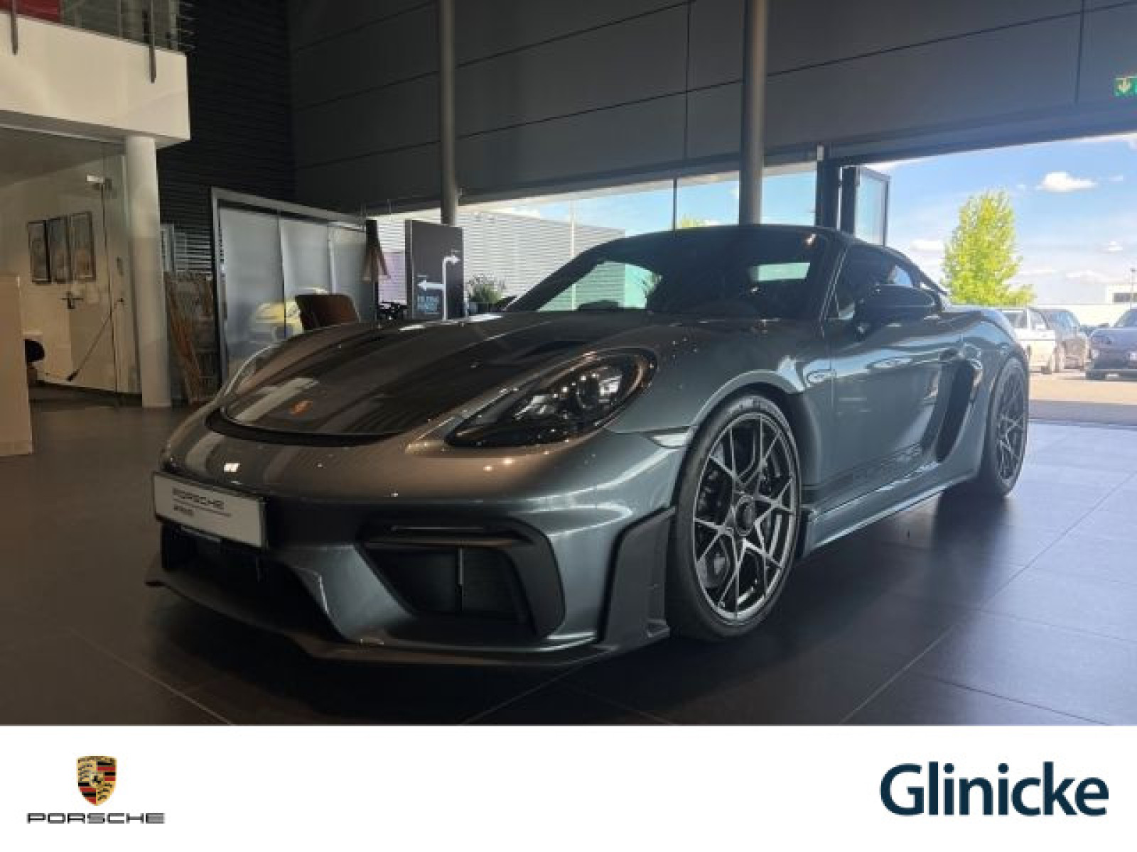 Porsche - 718 Spyder_1
