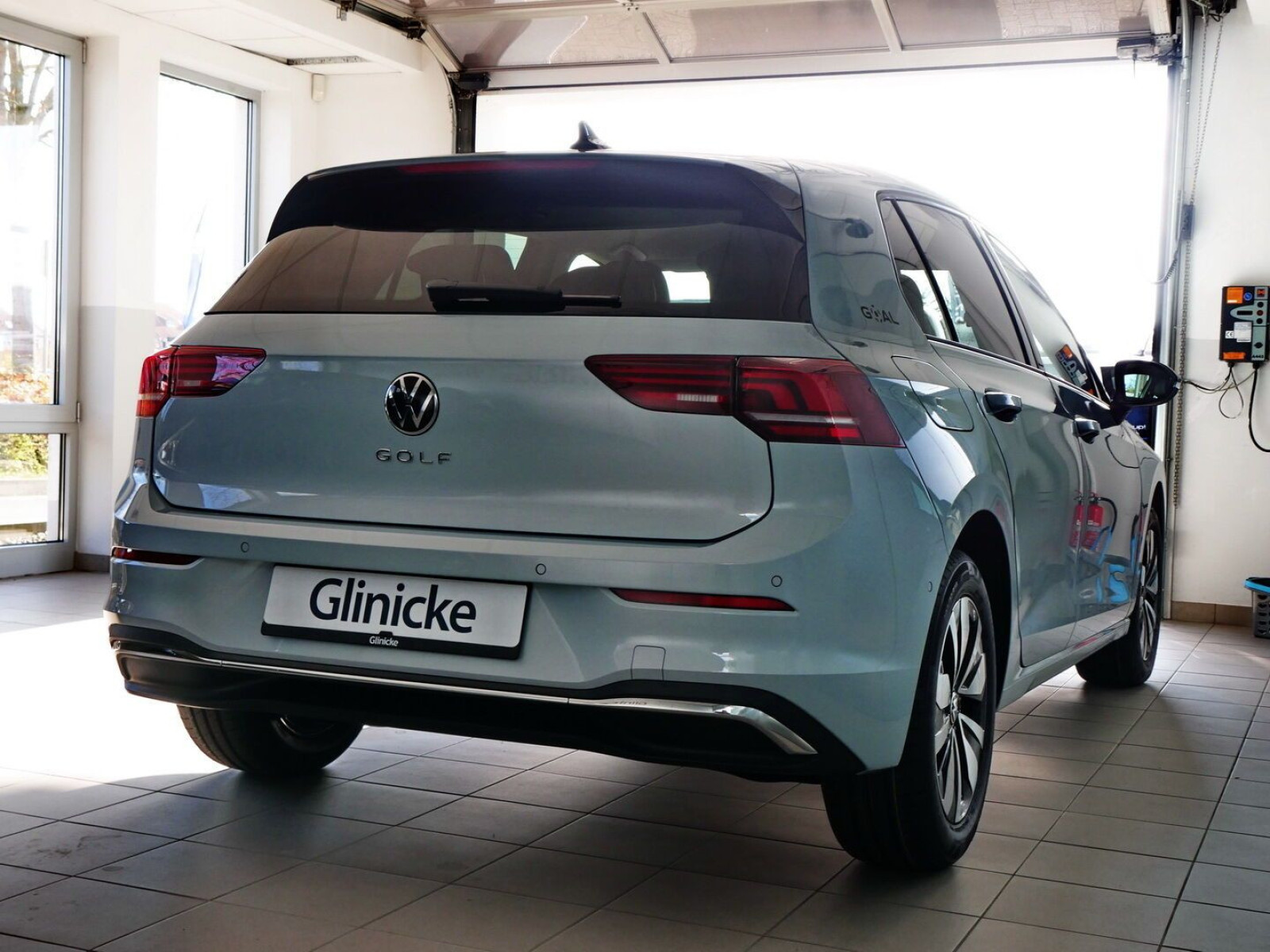 Volkswagen - Golf_2