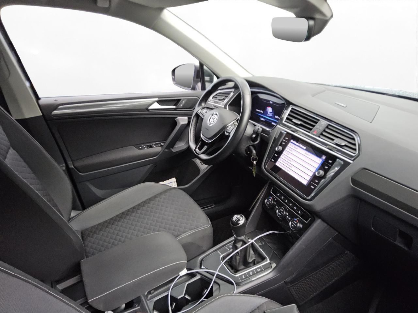 Volkswagen - Tiguan_5