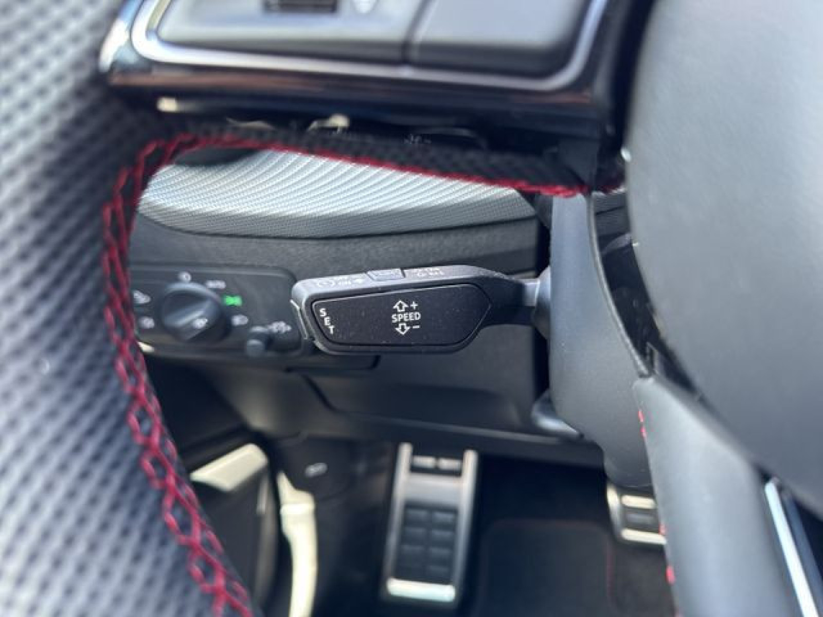 Audi - SQ2_23