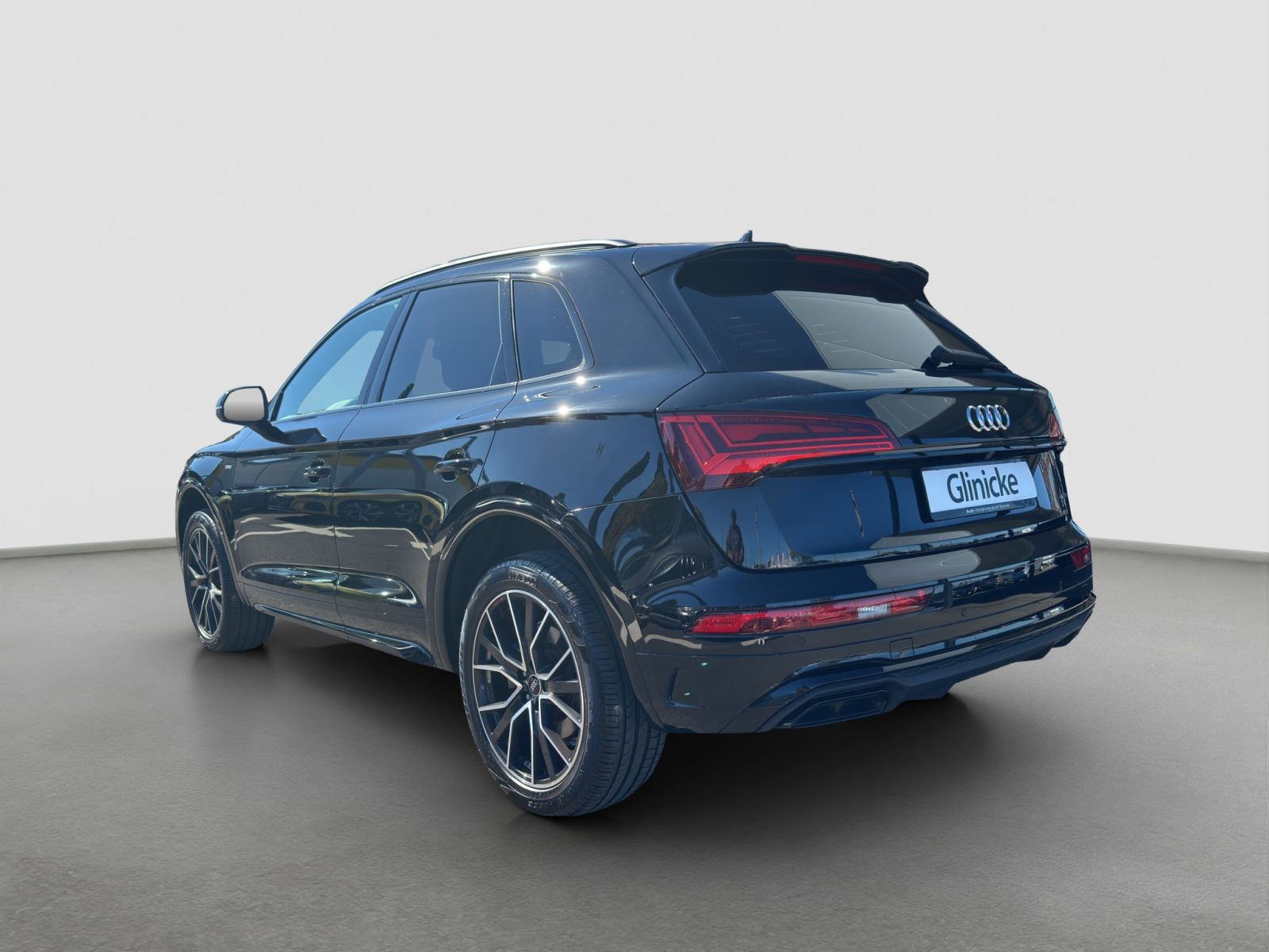 Audi - Q5_4