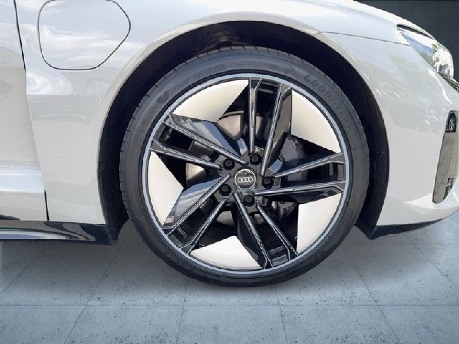Audi - e-tron GT quattro_8