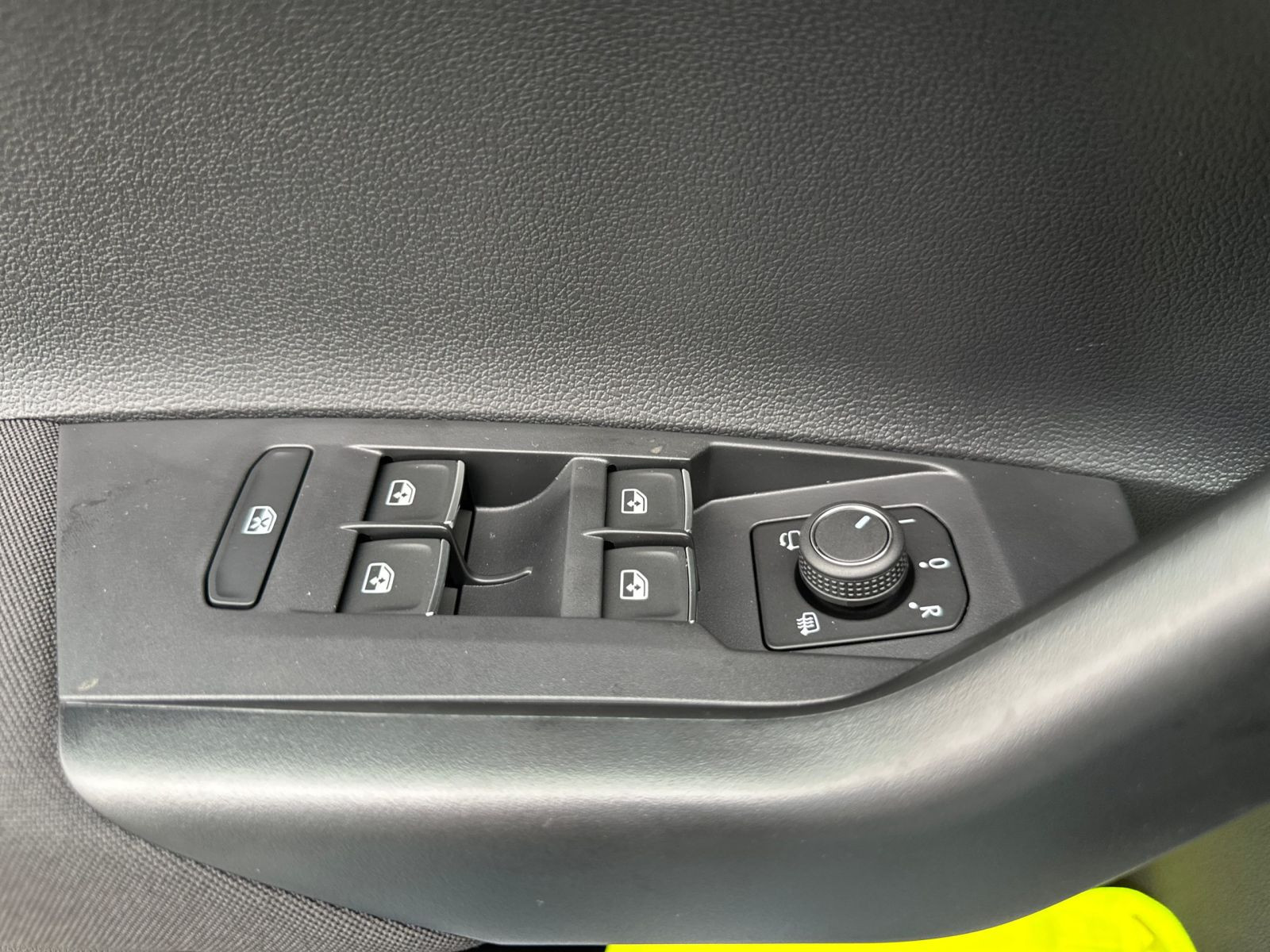 Volkswagen - Polo_15