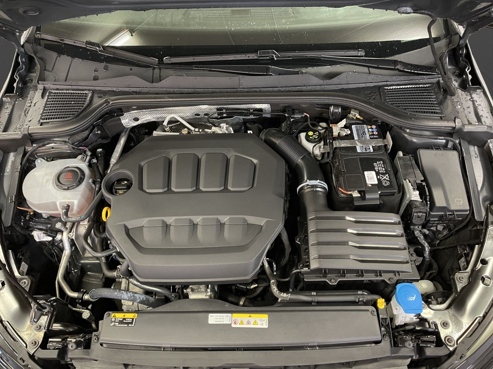 Volkswagen - Golf GTI_23