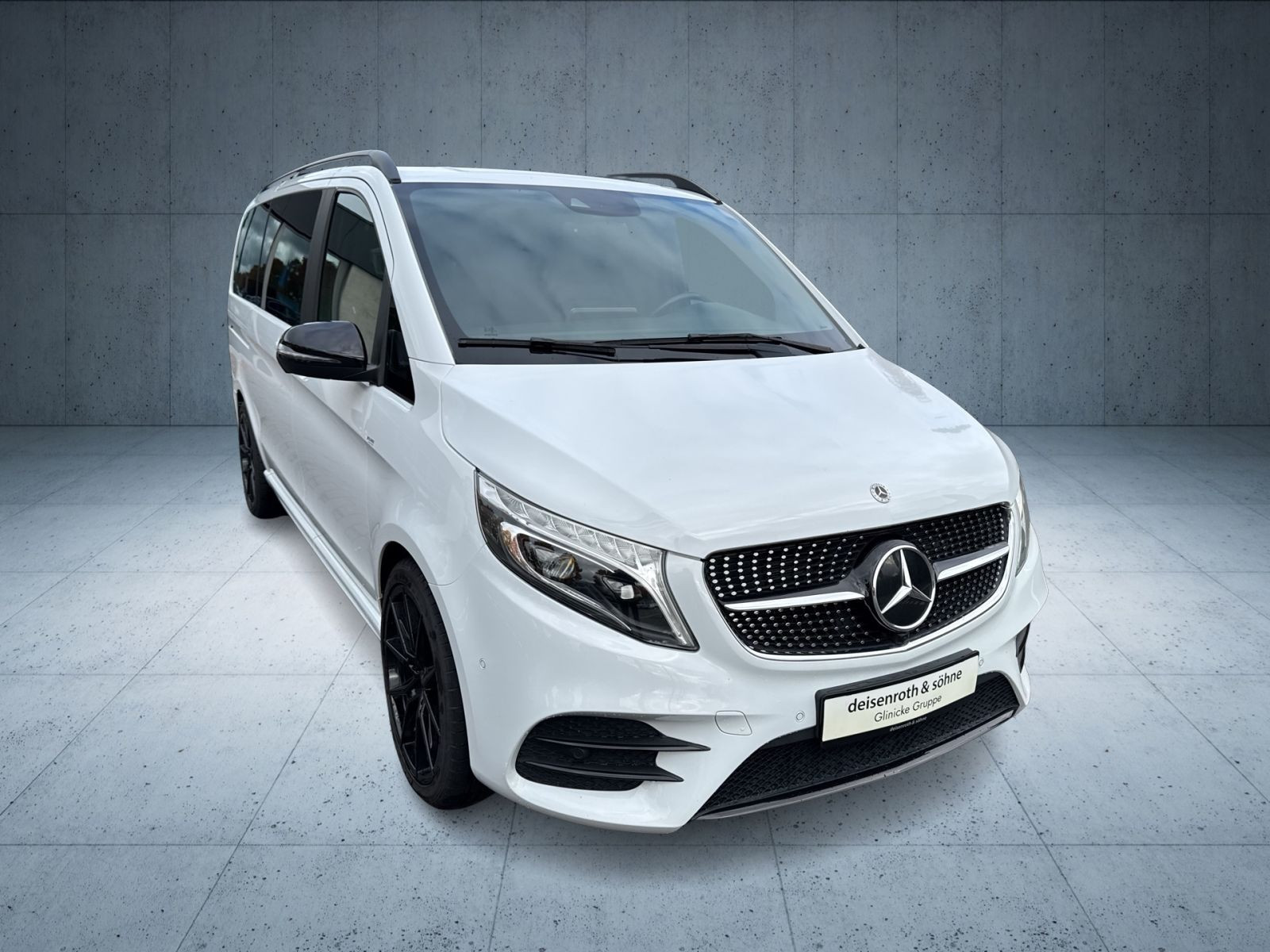 Mercedes-Benz - V 300_29