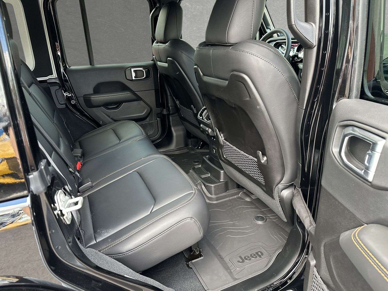 Jeep - Wrangler_5