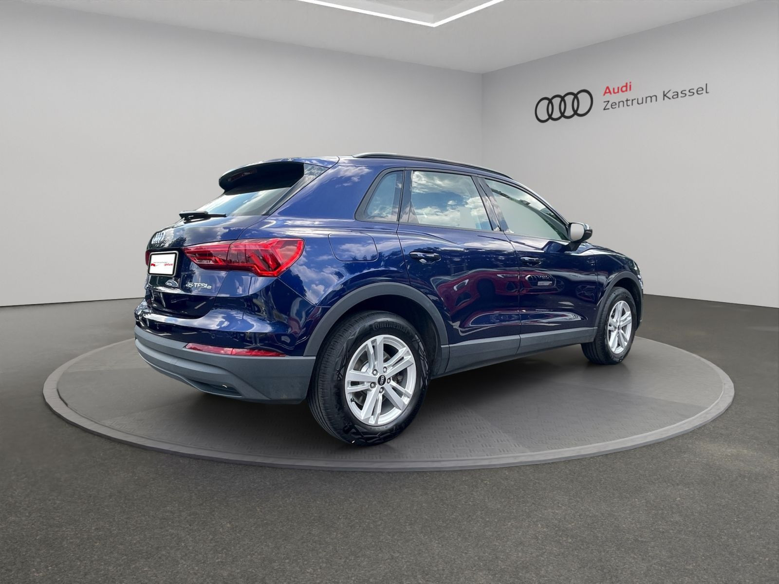 Audi - Q3_7