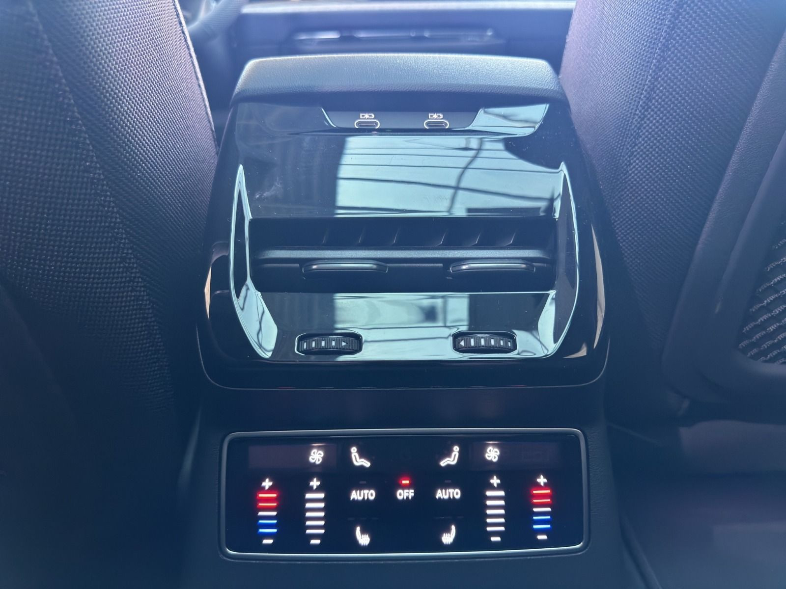 Audi - A6 Avant_18