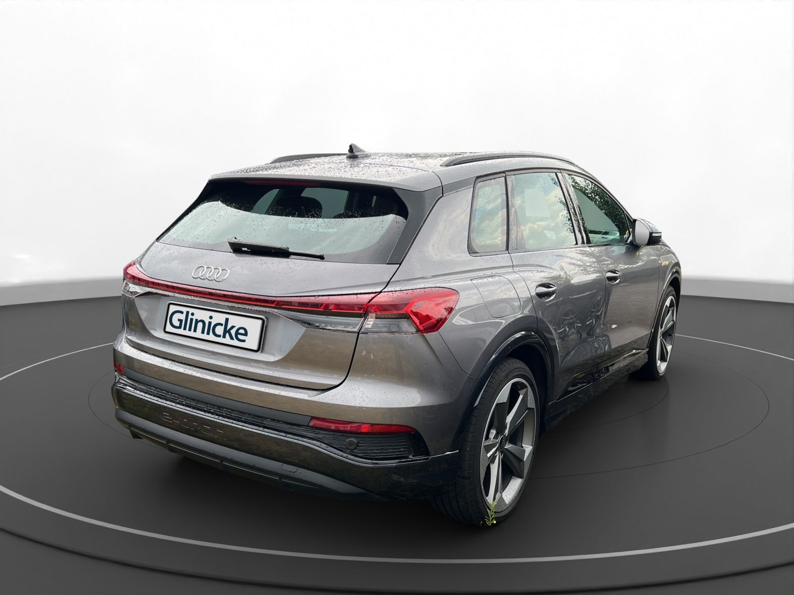 Audi - Q4 e-tron_4