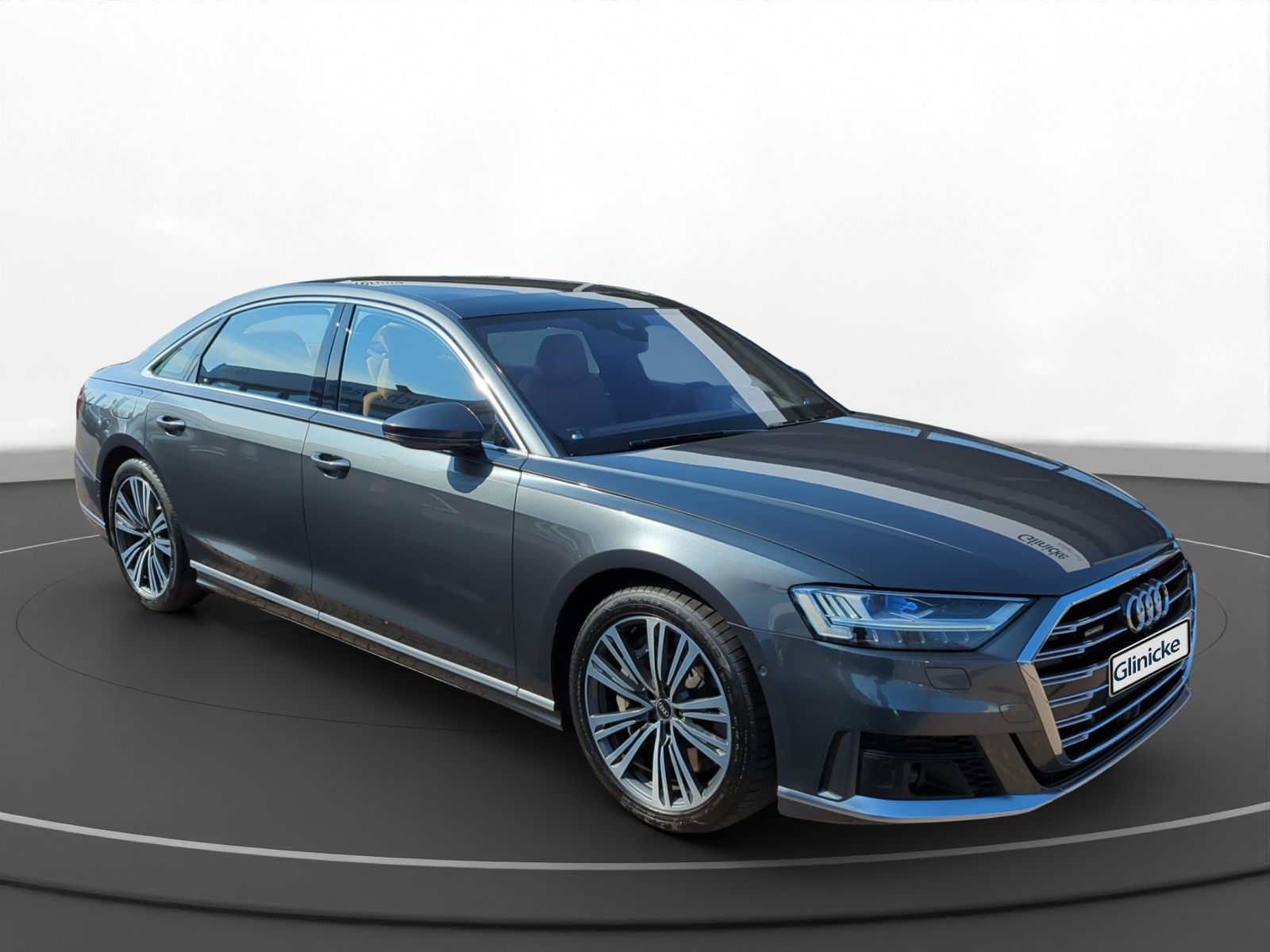 Audi - A8_15
