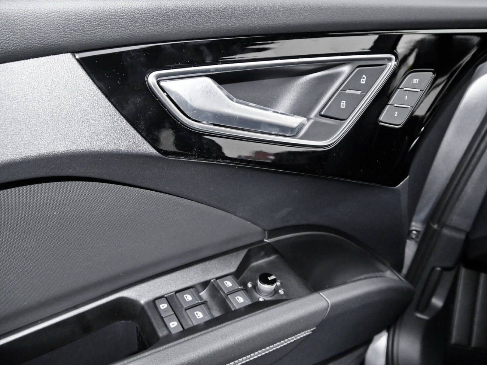 Audi - Q4 Sportback e-tron_13