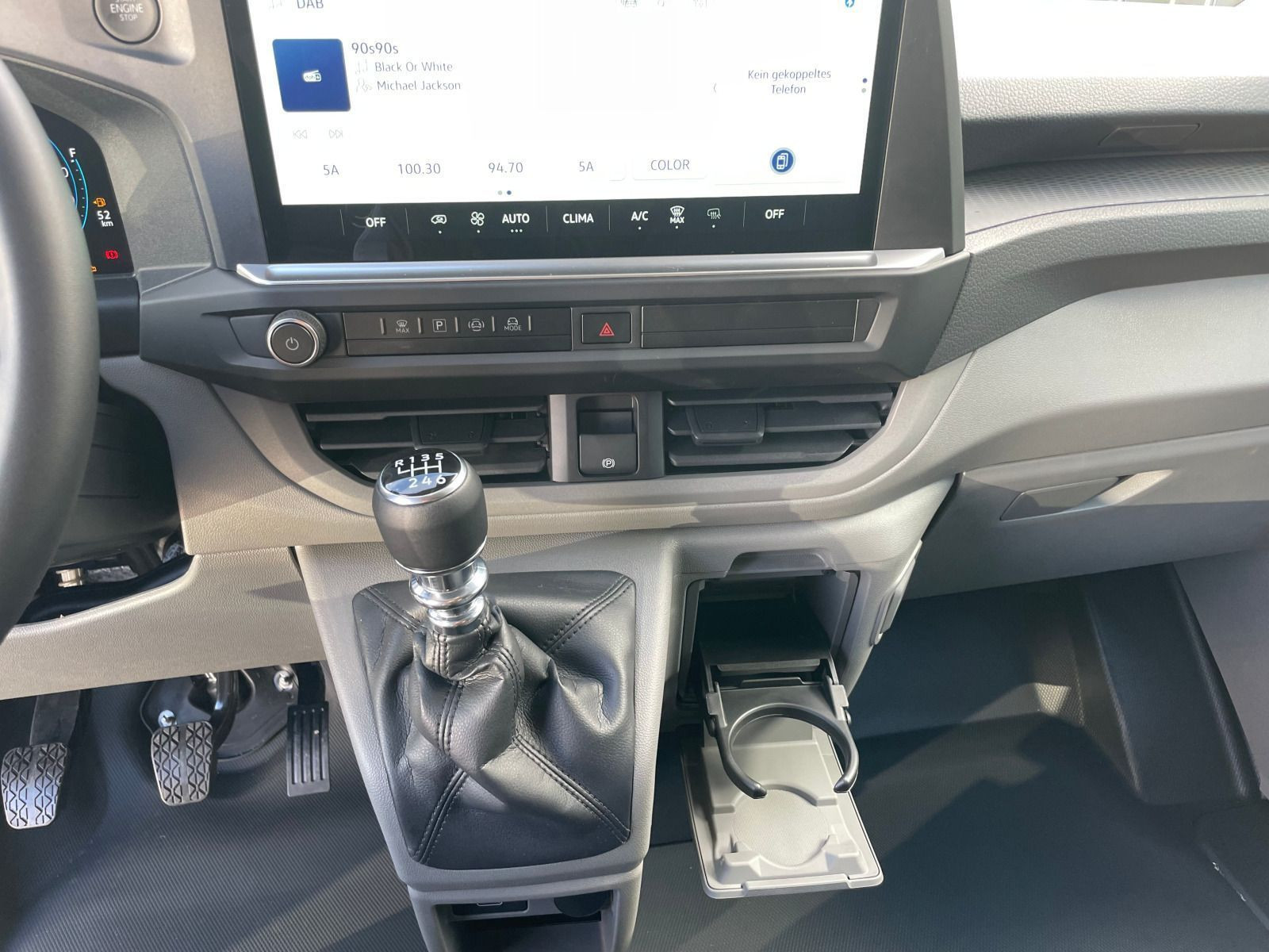 Volkswagen - T7 Transporter_9