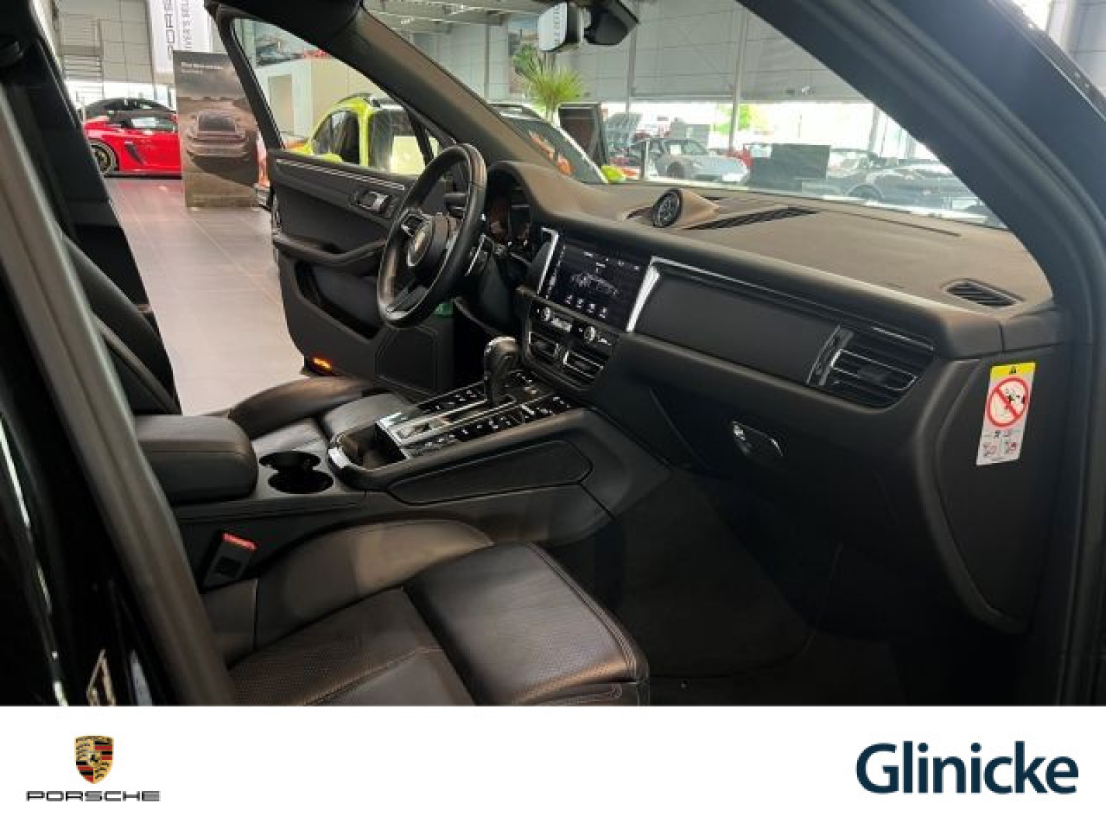 Porsche - Macan_24