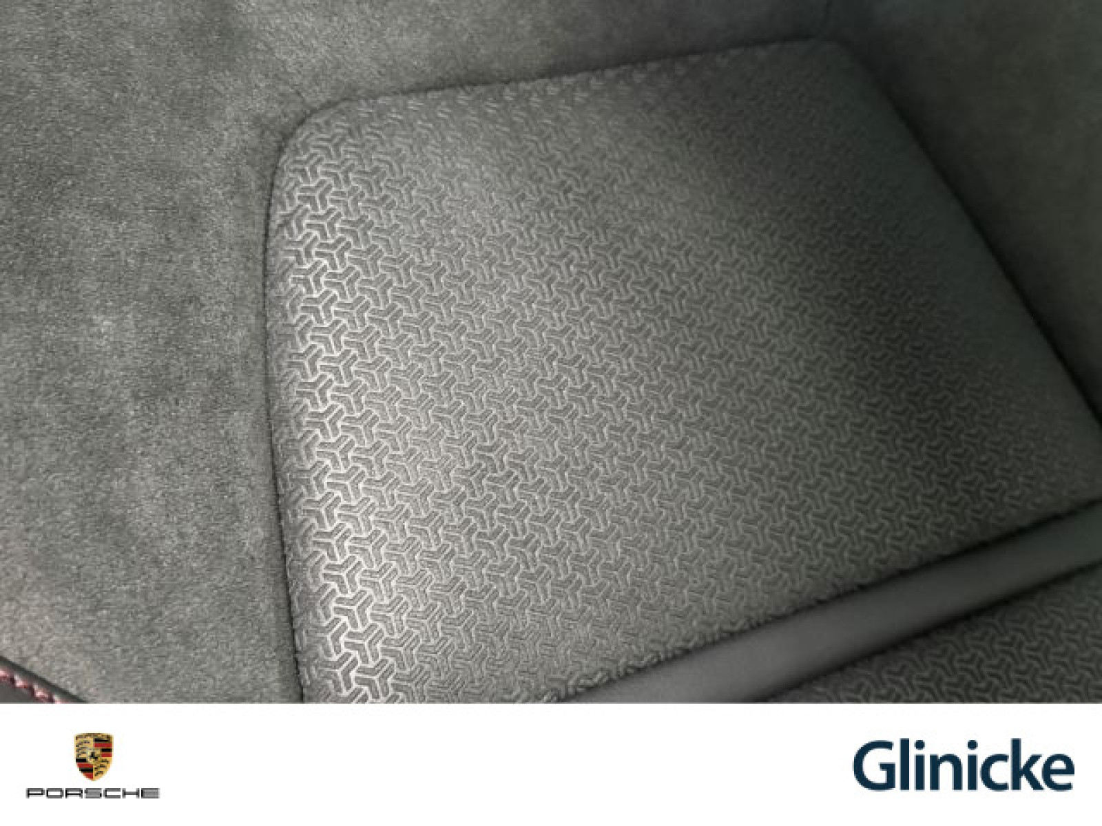 Porsche - Cayenne_32