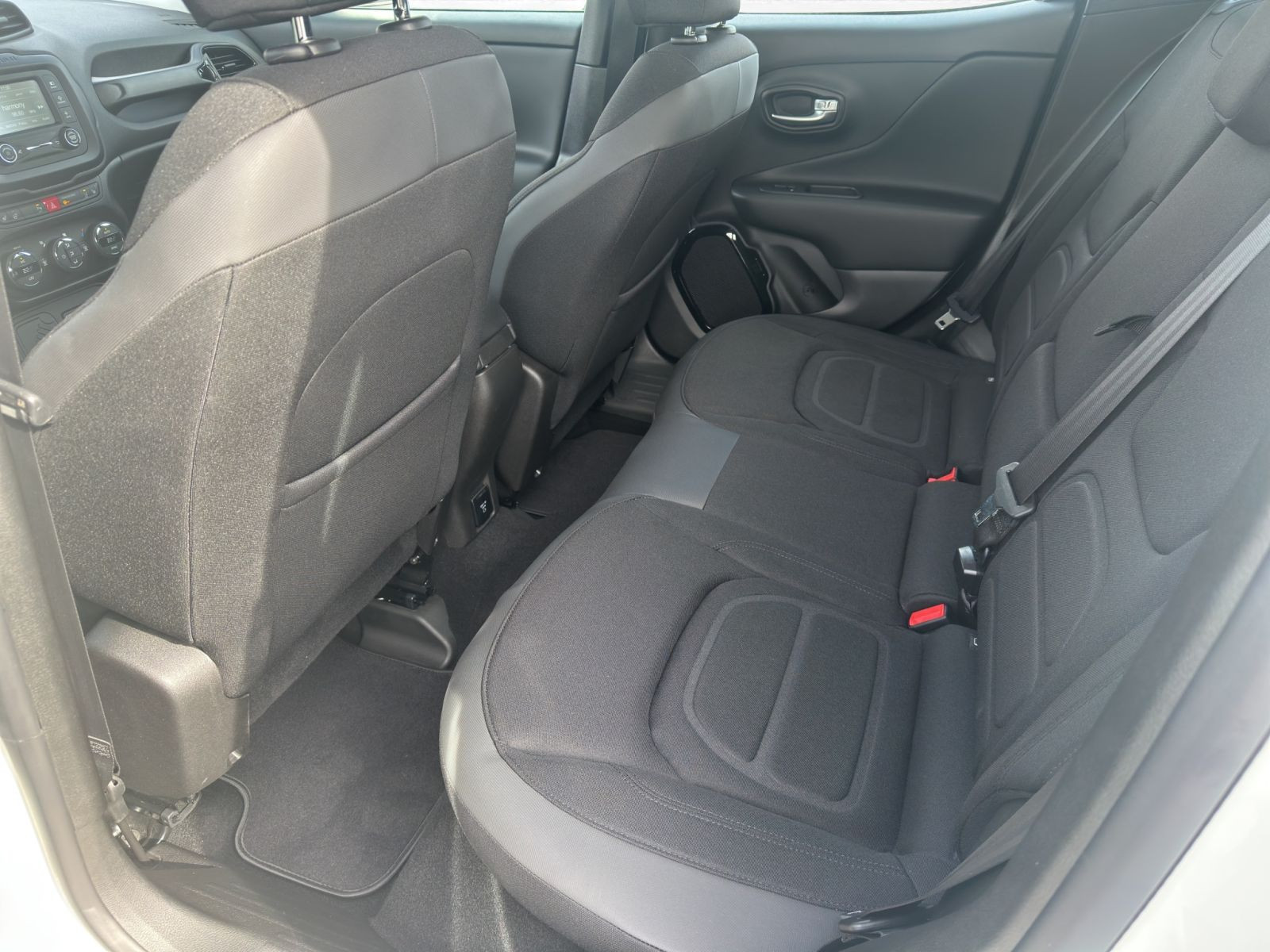Jeep - Renegade_10