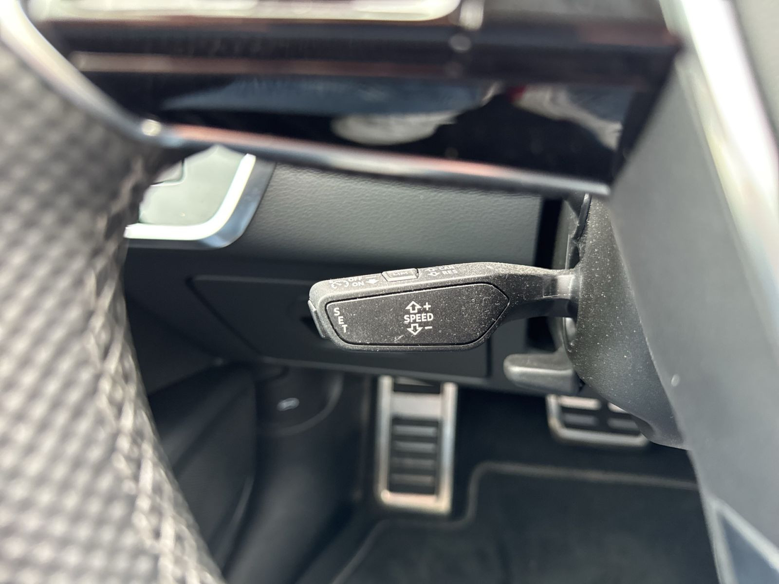 Audi - S6 Limousine_29