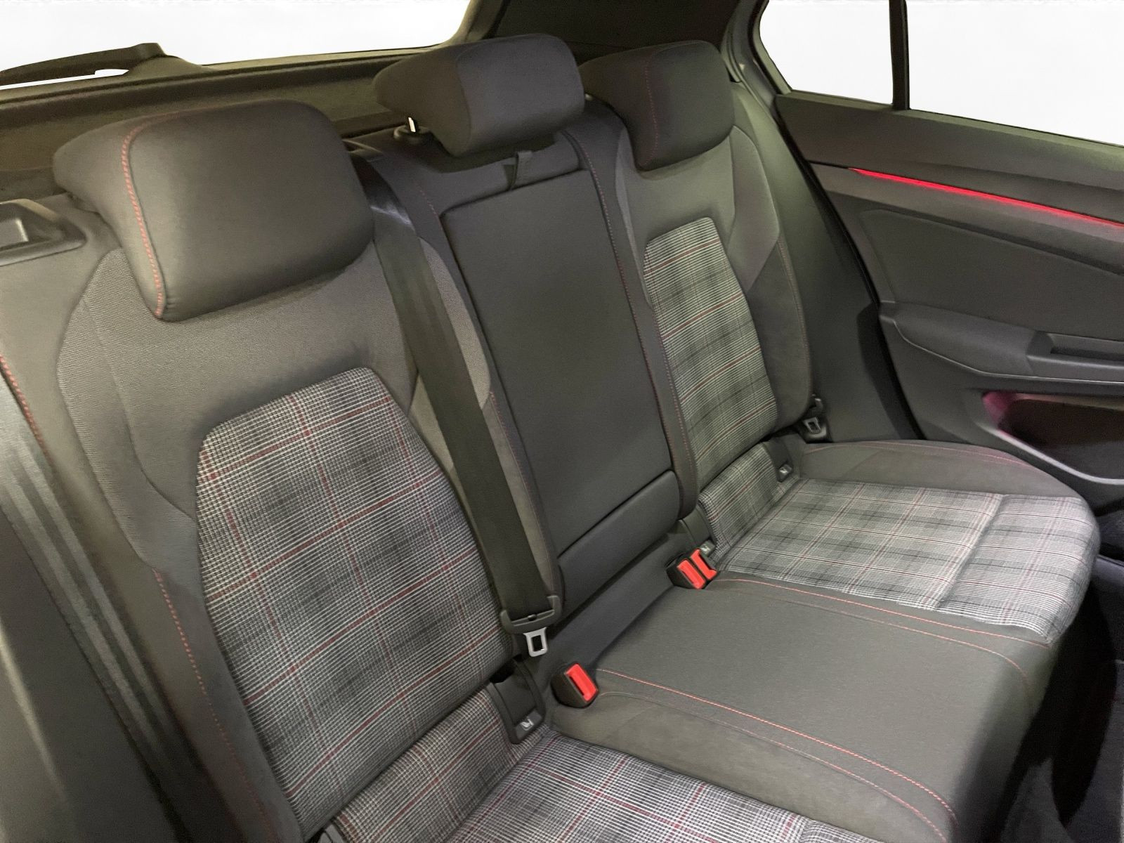 Volkswagen - Golf GTI_19