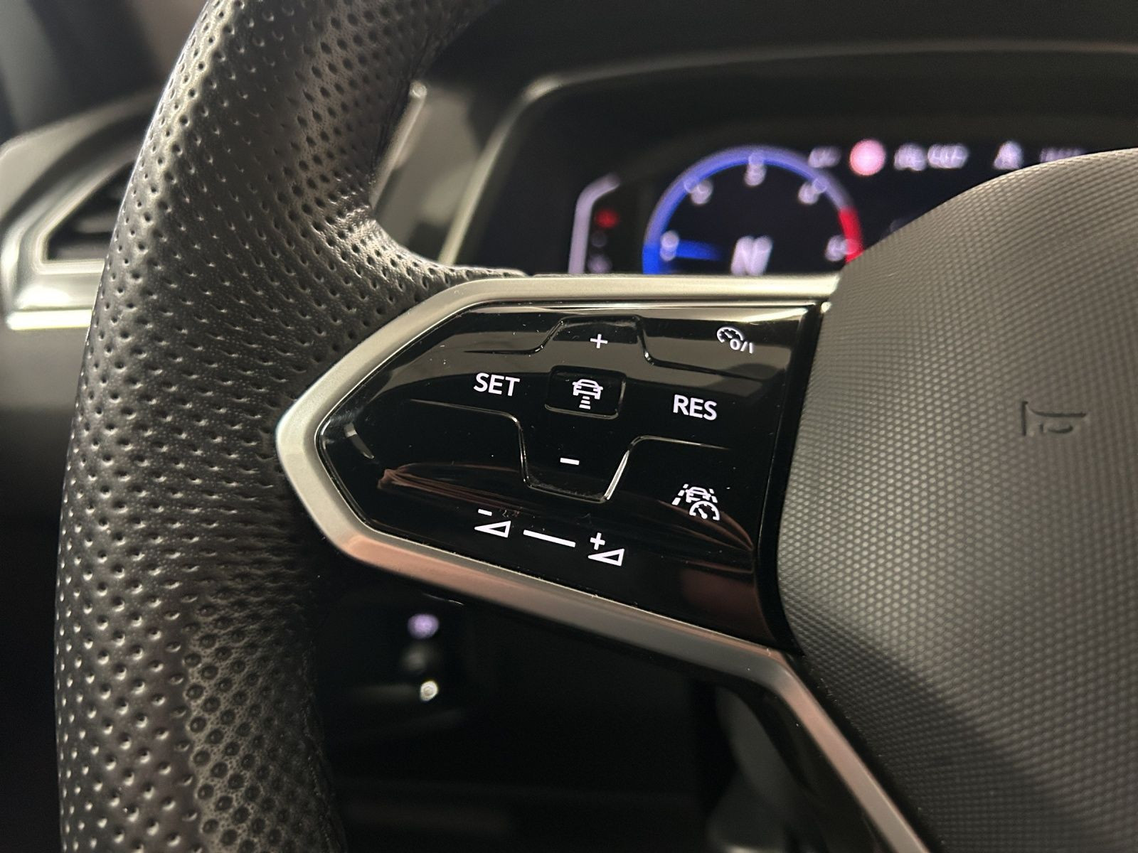 Volkswagen - Tiguan Allspace_26