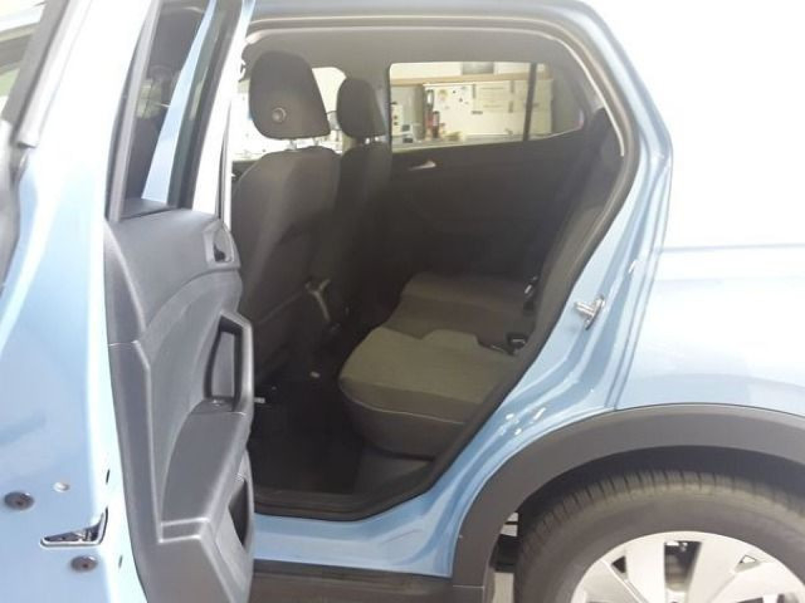 Volkswagen - T-Cross_8