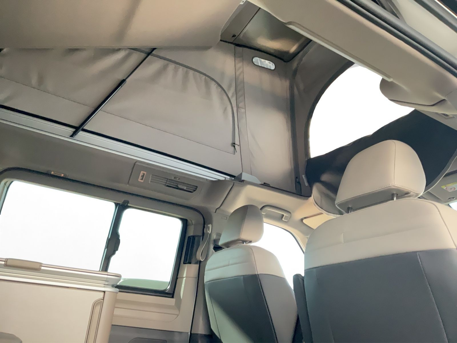 Volkswagen - California_10