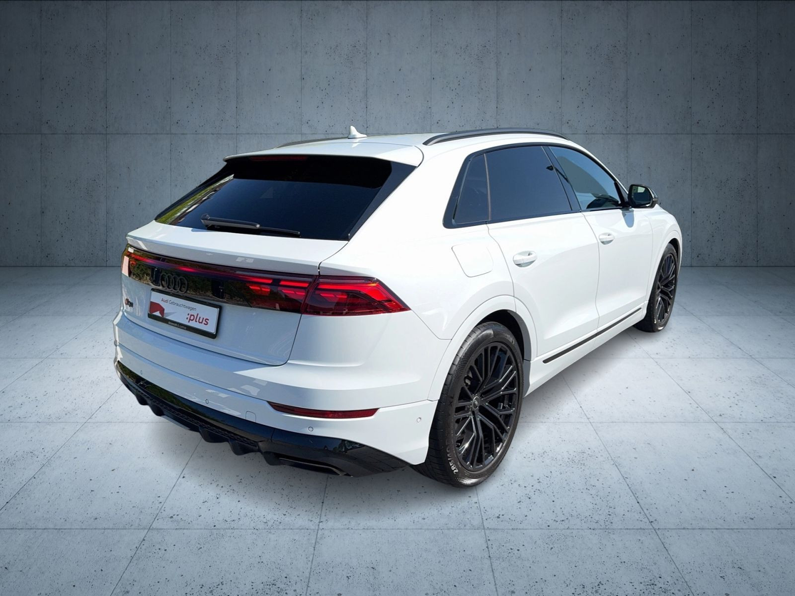 Audi - Q8_5 Audi - Q8_5