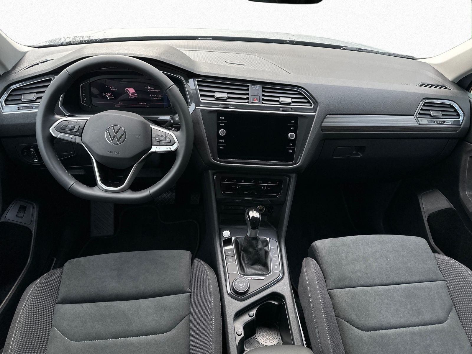 Volkswagen - Tiguan Allspace_12