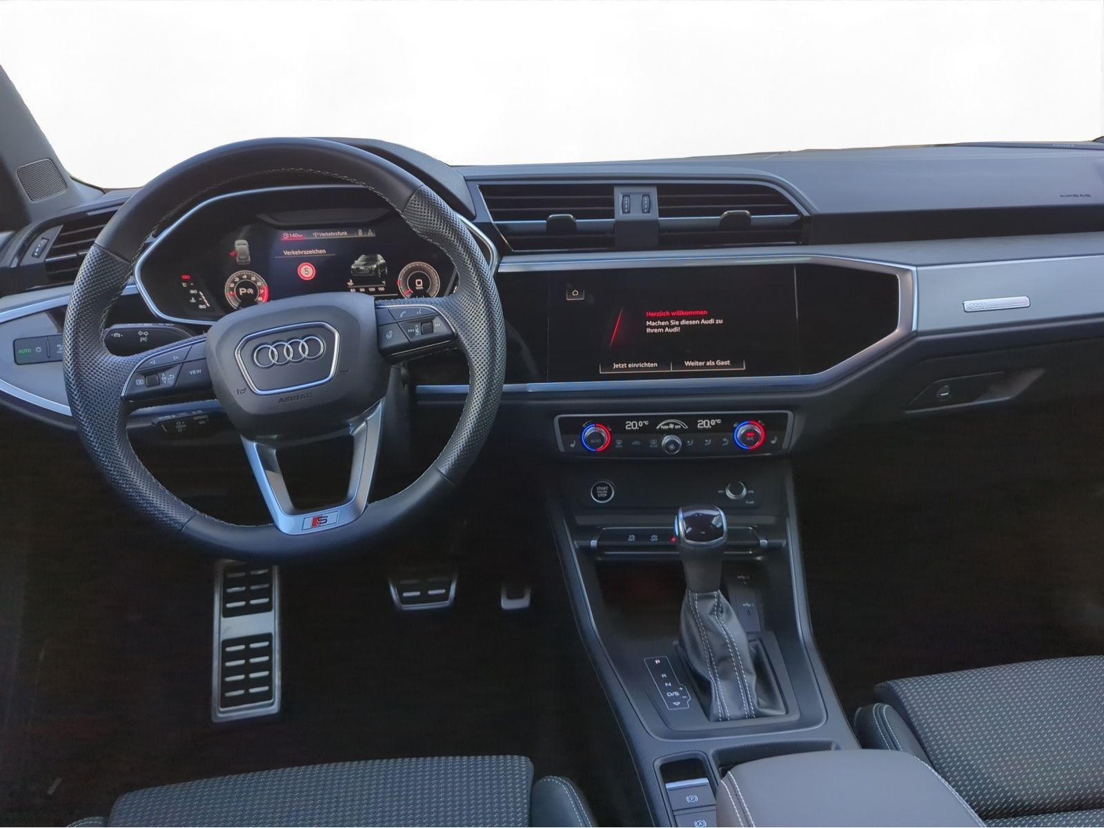 Audi - Q3_6