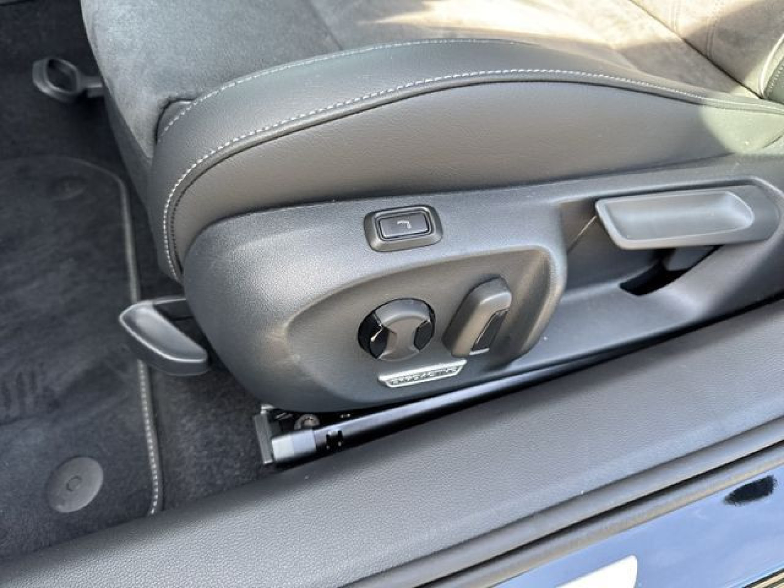 Volkswagen - Passat_27
