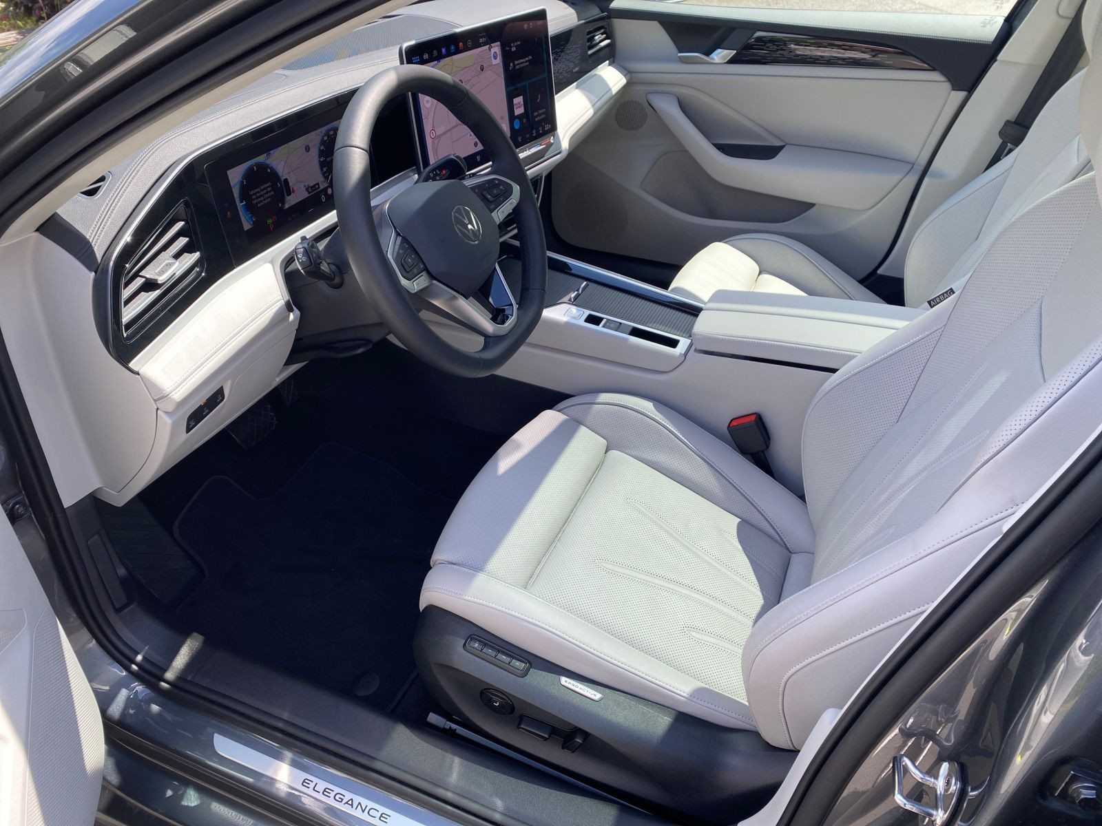 Volkswagen - Passat_10