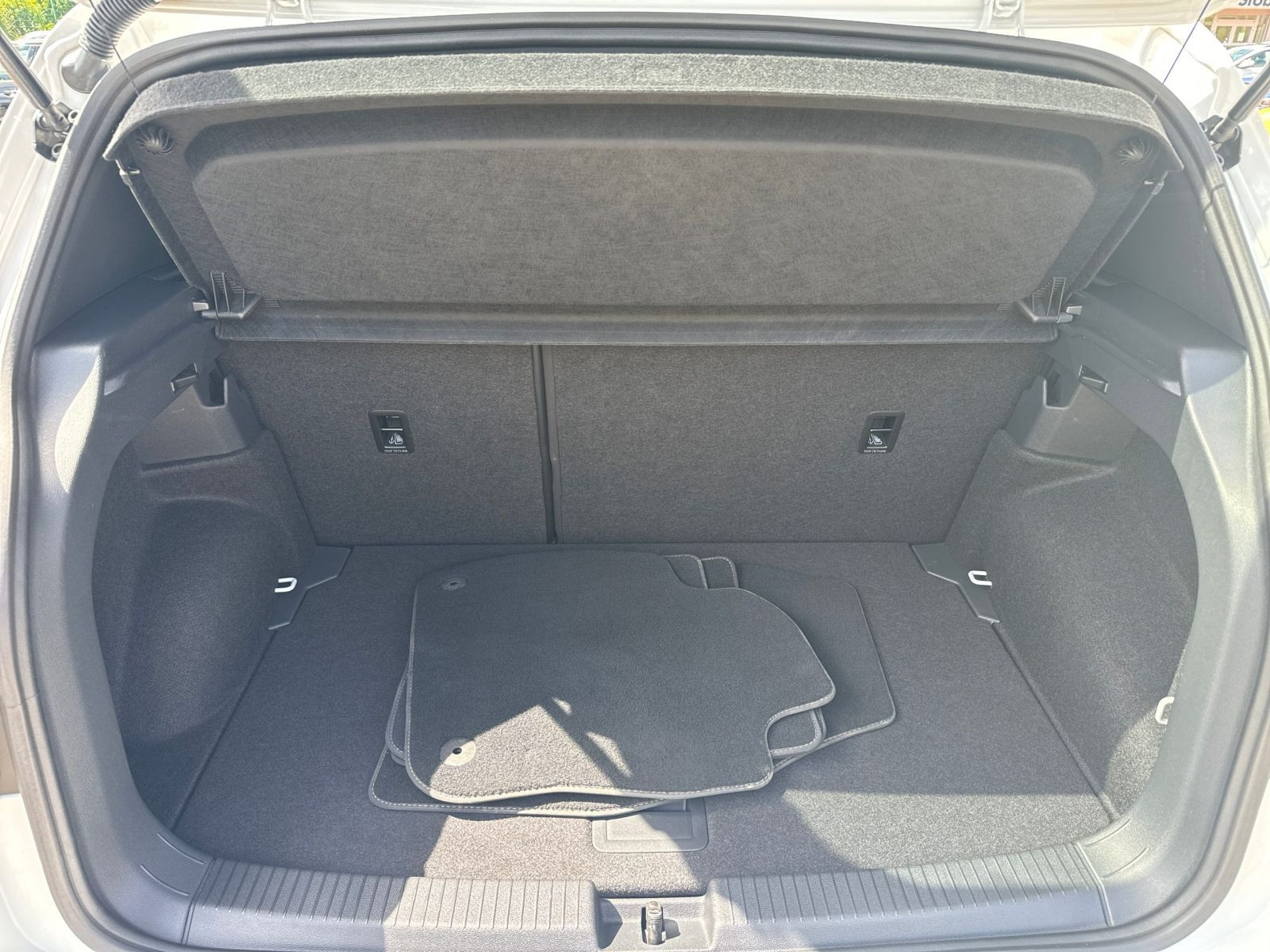 Volkswagen - T-Cross_15