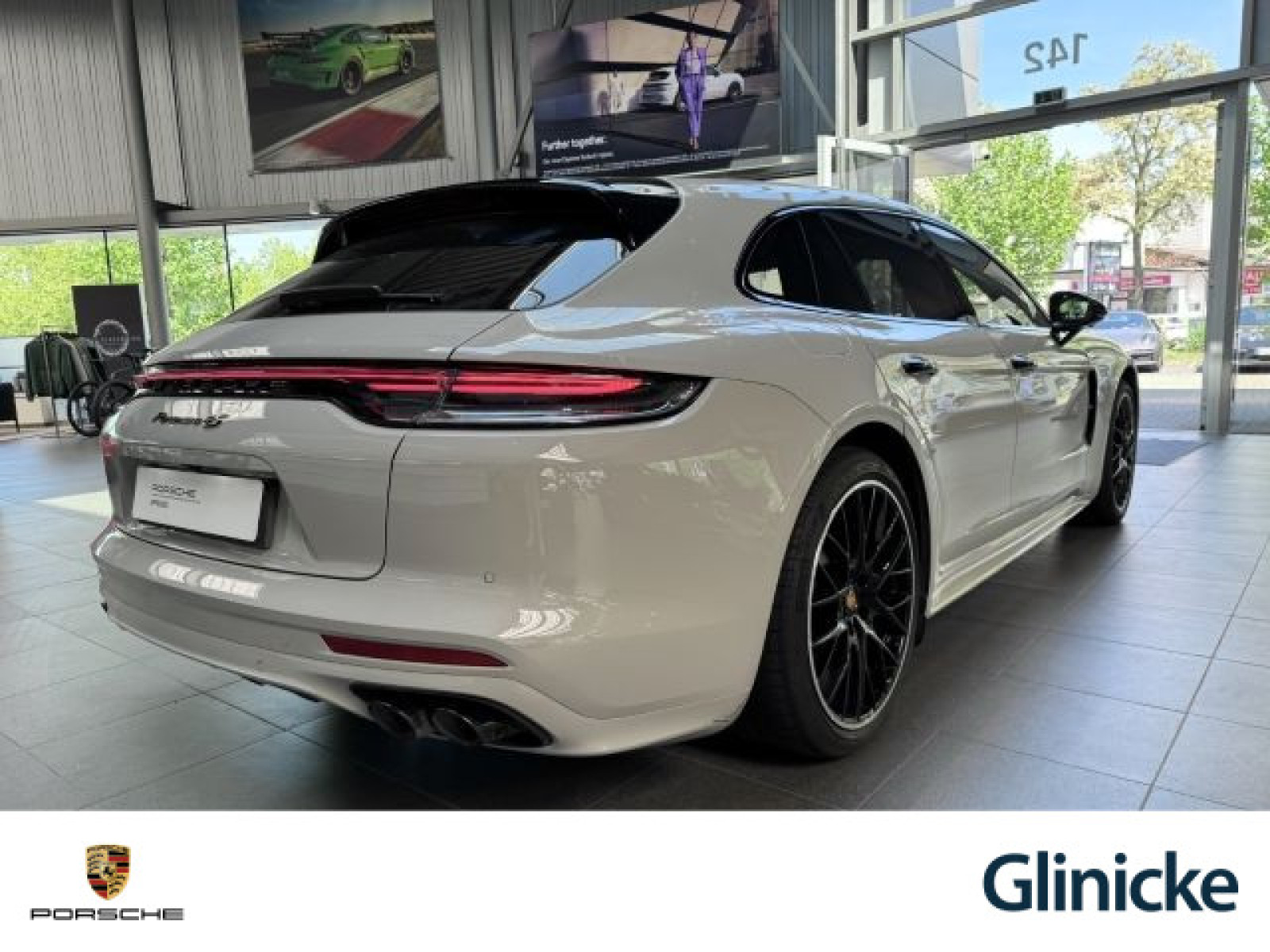 Porsche - Panamera_2