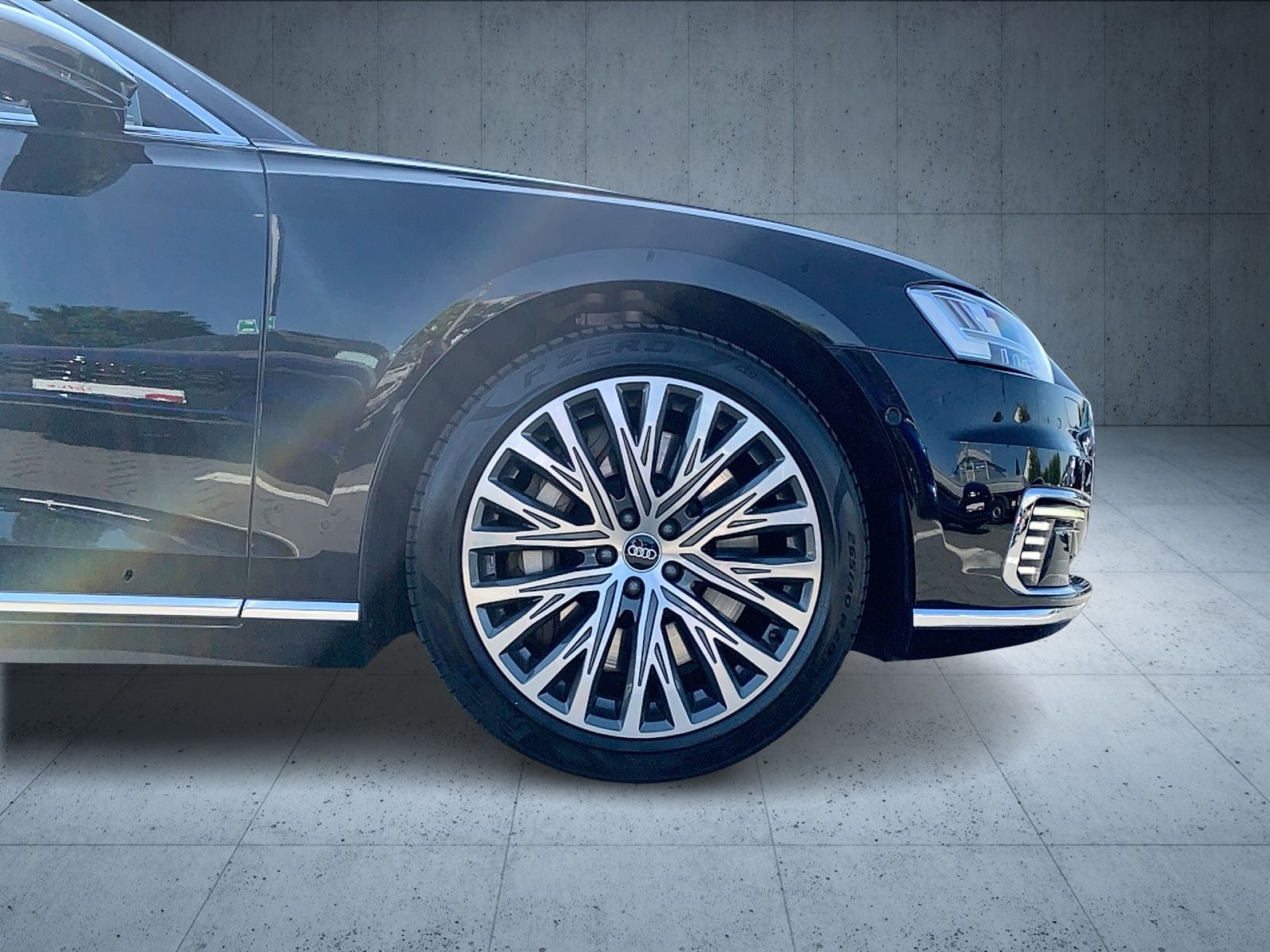 Audi - A8_9