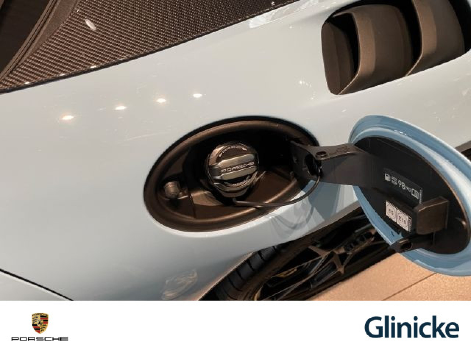 Porsche - Cayman_9