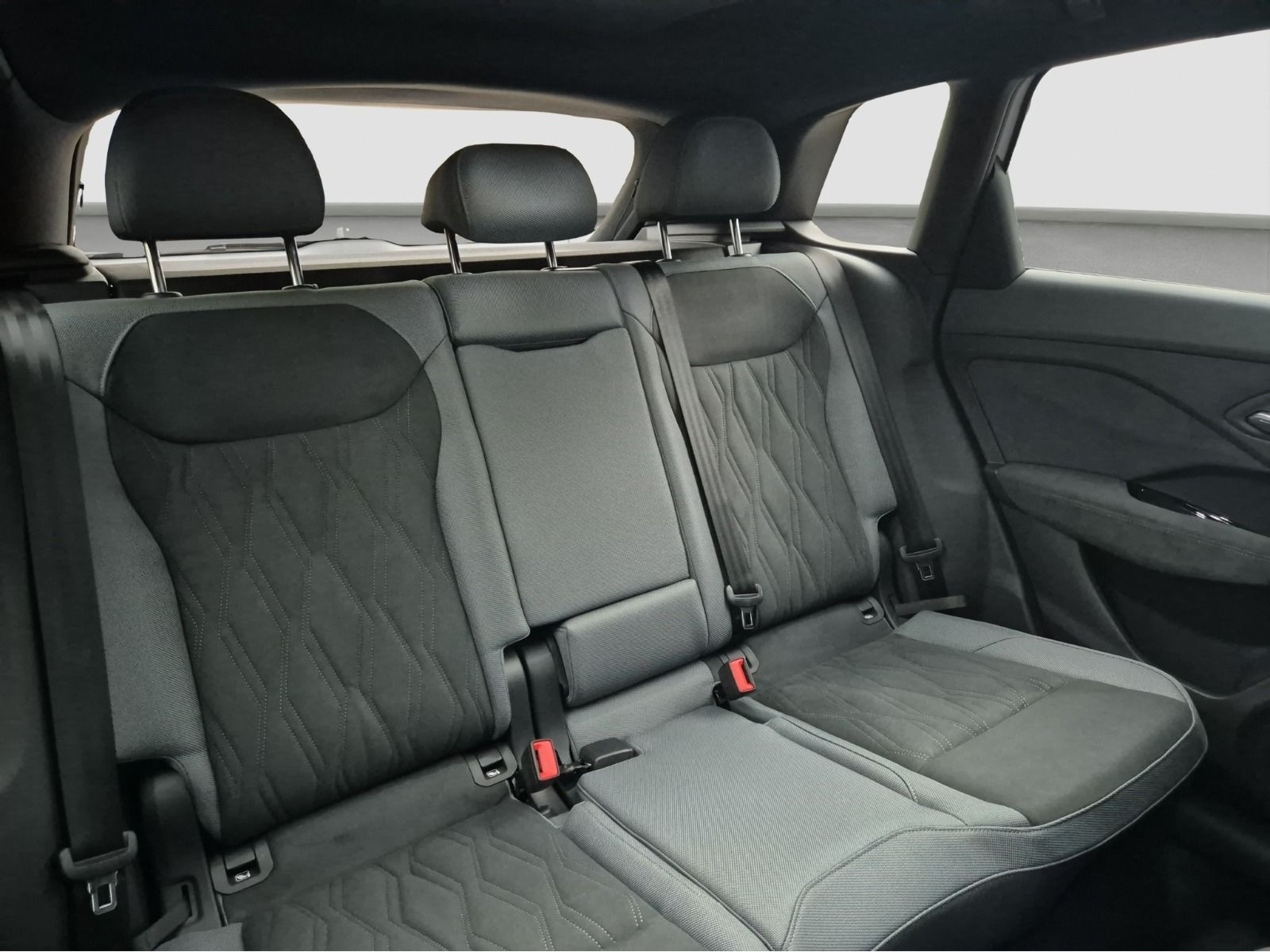 Audi - Q3_22 Audi - Q3_22