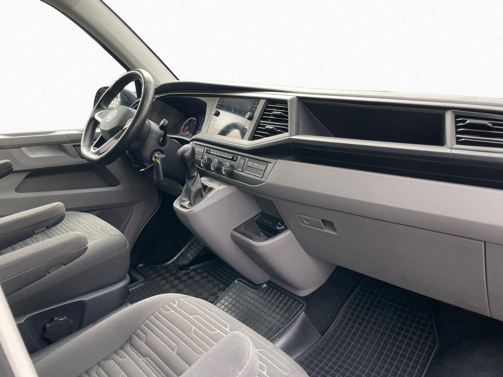 Volkswagen - T6.1 Caravelle_9