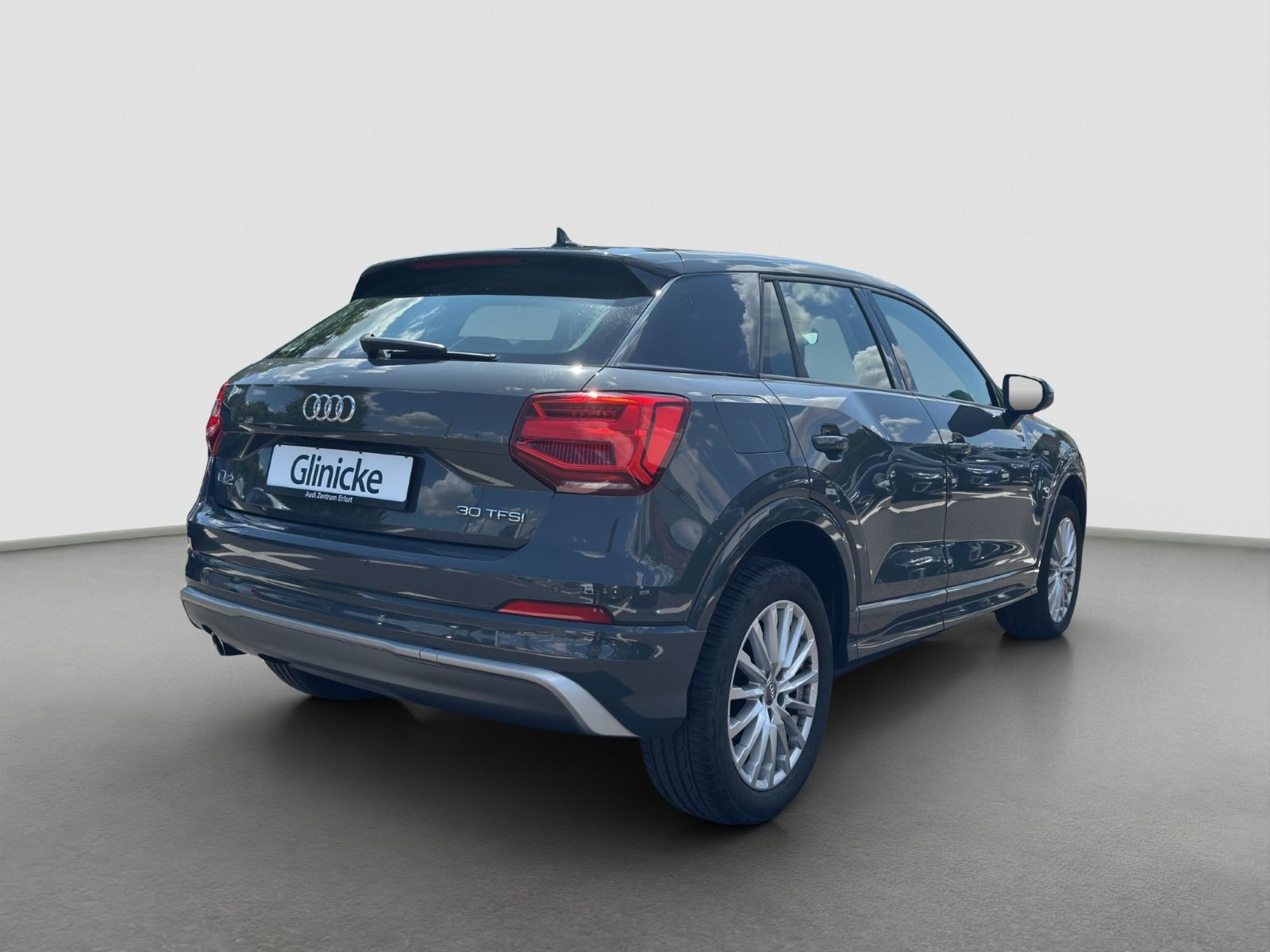 Audi - Q2_6
