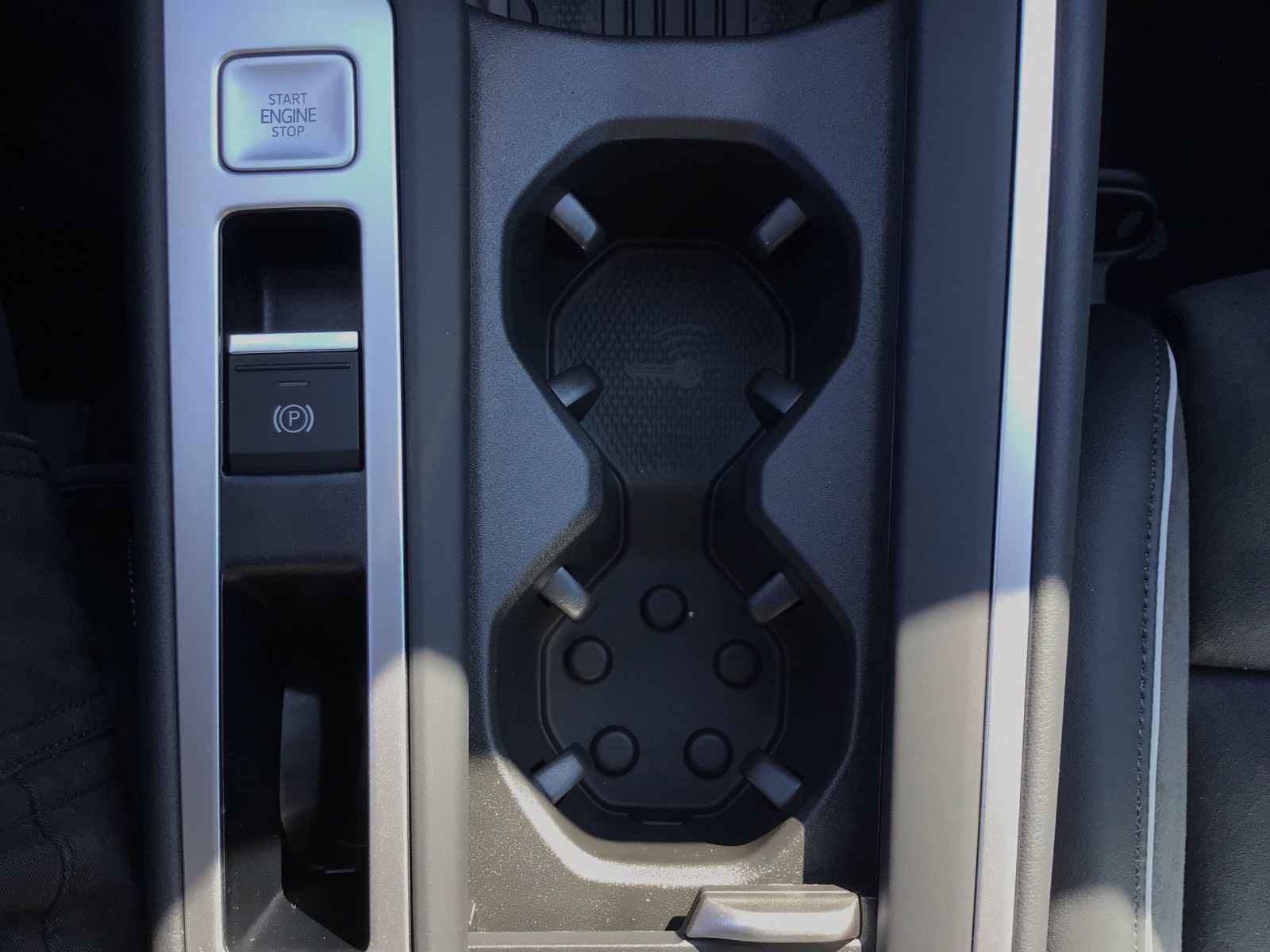 Volkswagen - Passat_18