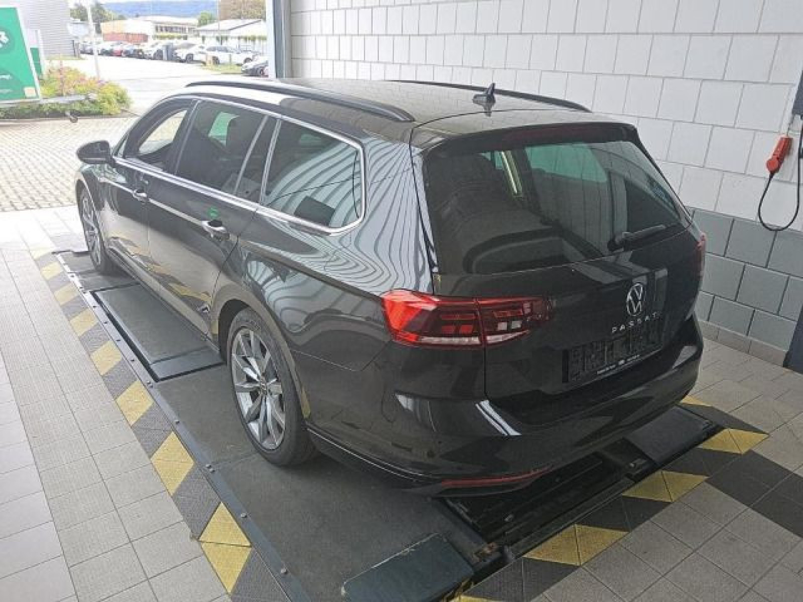 Volkswagen - Passat Variant_4