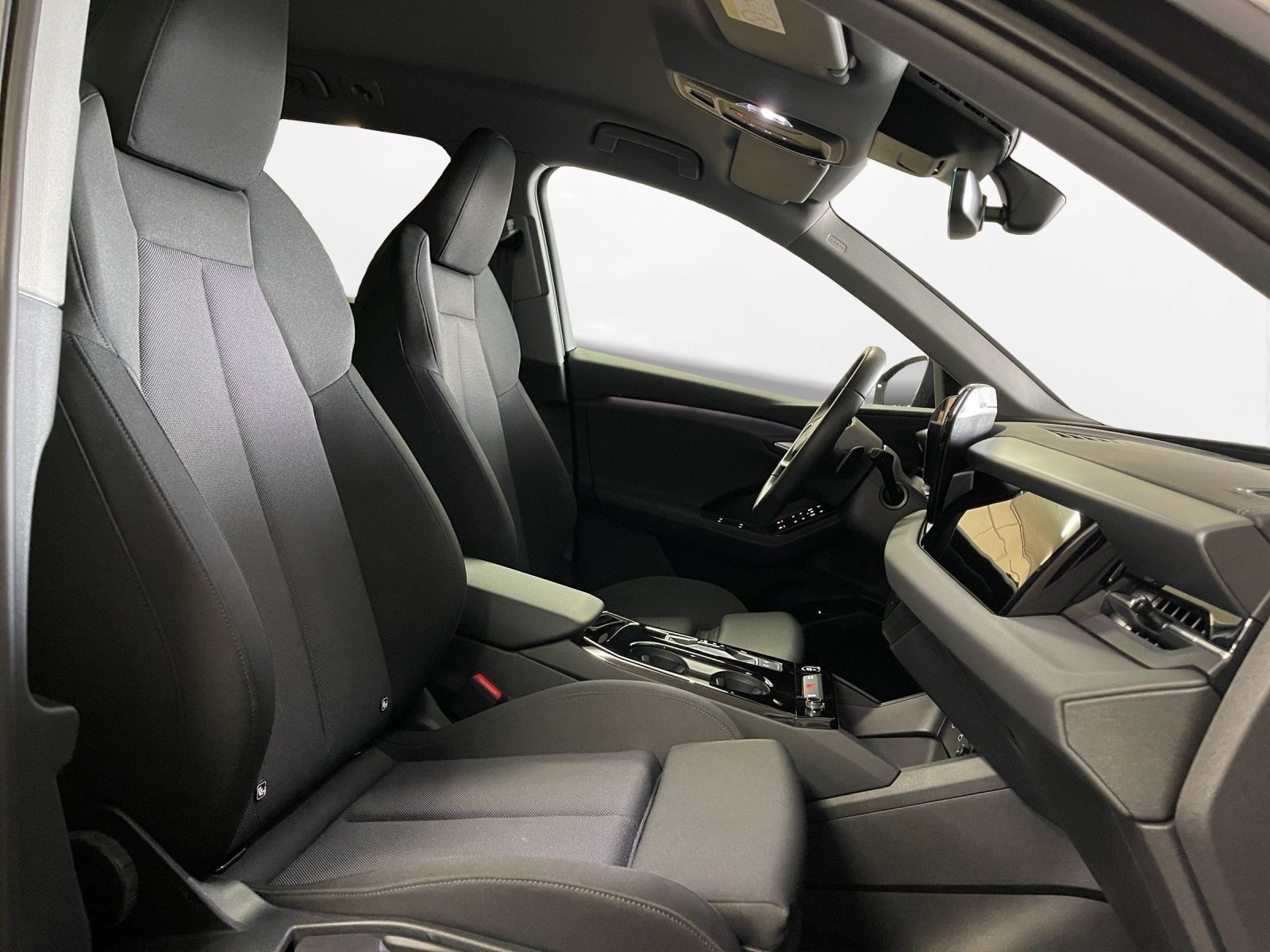 Audi - Q6 SUV e-tron_18
