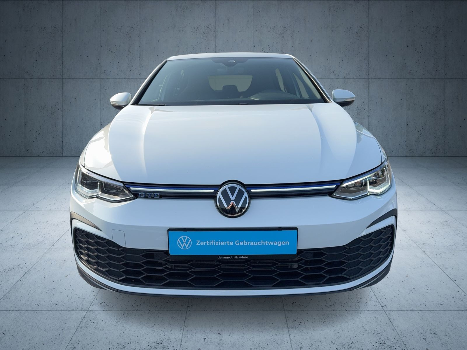 Volkswagen - Golf_11