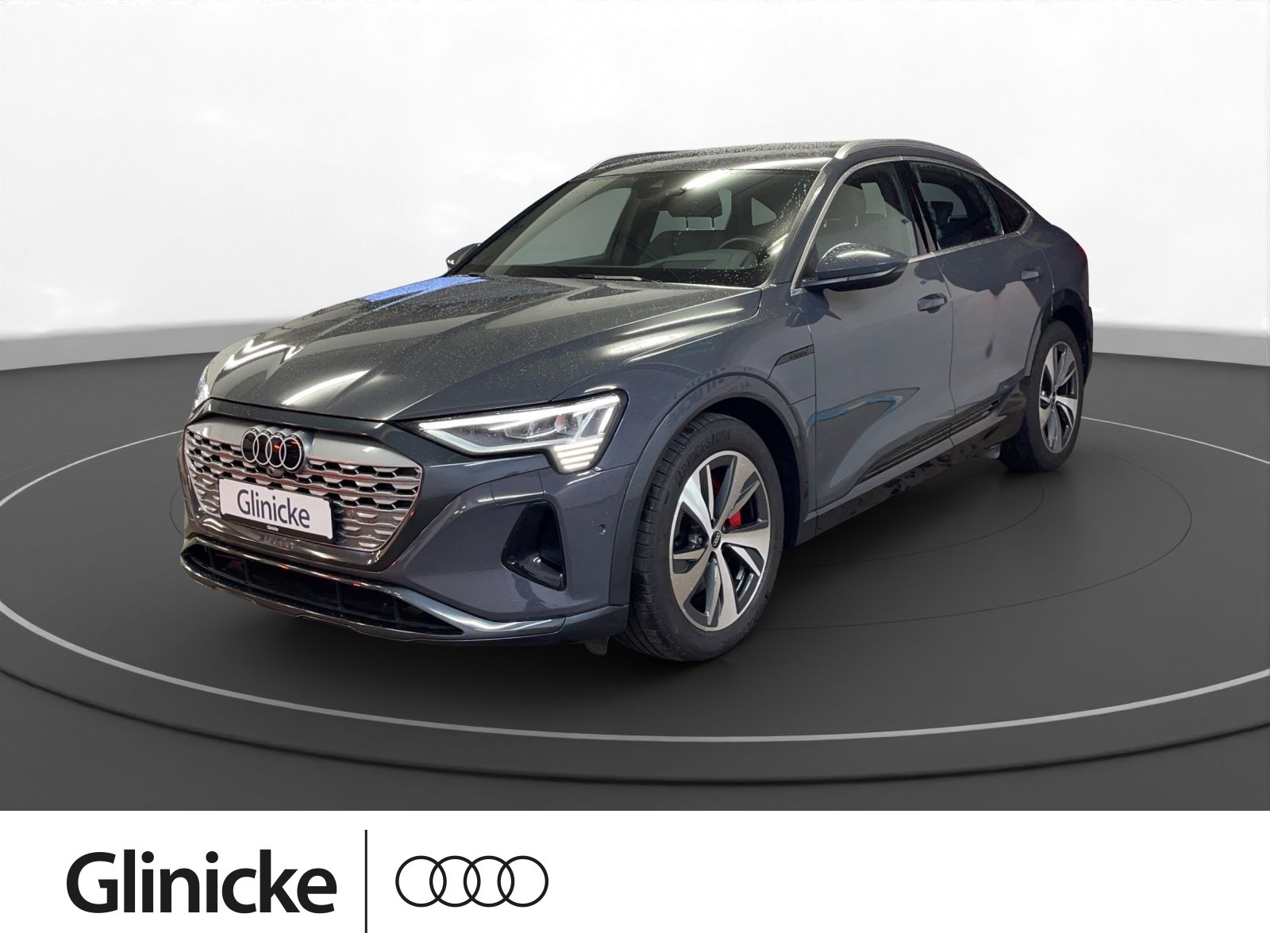 Audi - Q8 Sportback e-tron_1