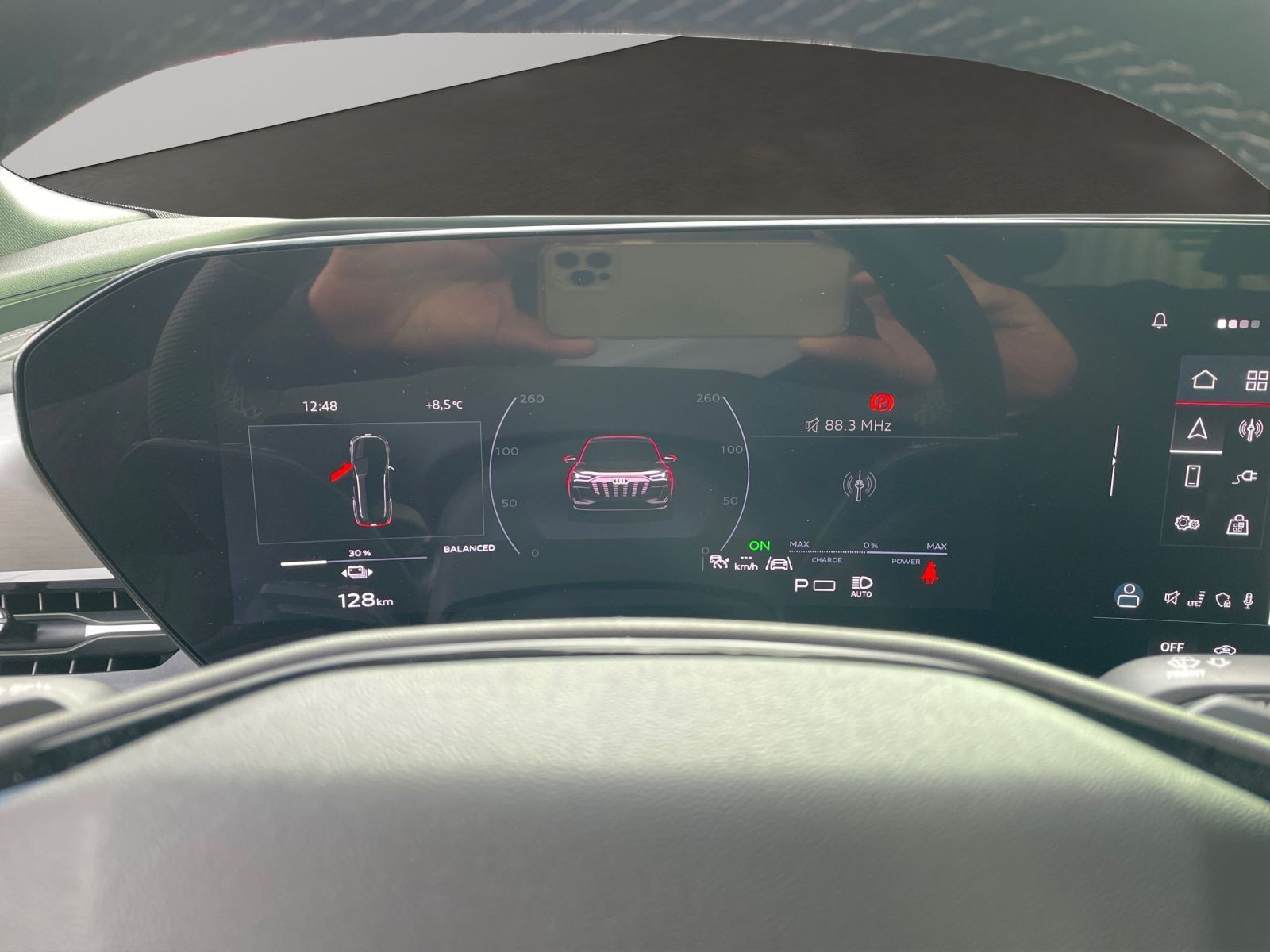 Audi - Q6 SUV e-tron_6