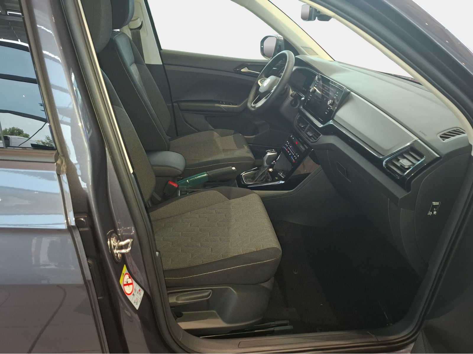Volkswagen - T-Cross_12